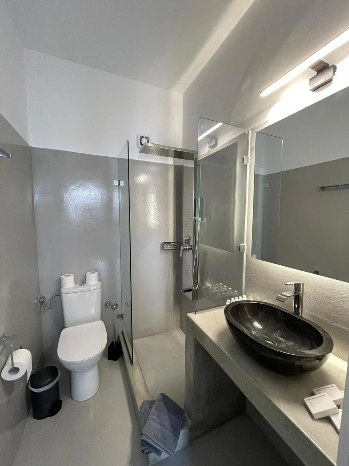 Bathroom in Zoumis Residence