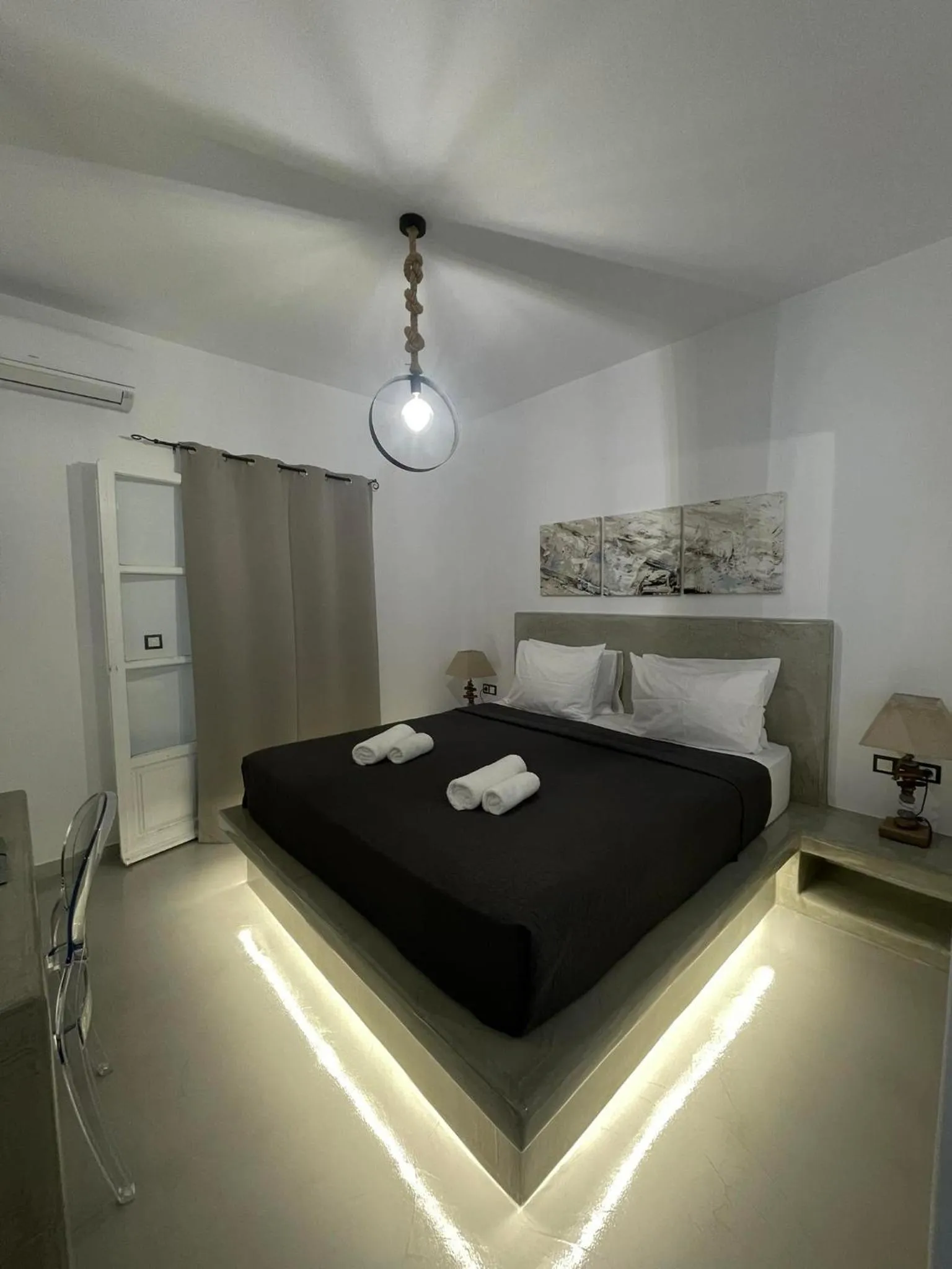 Bedroom, Bed in Zoumis Residence