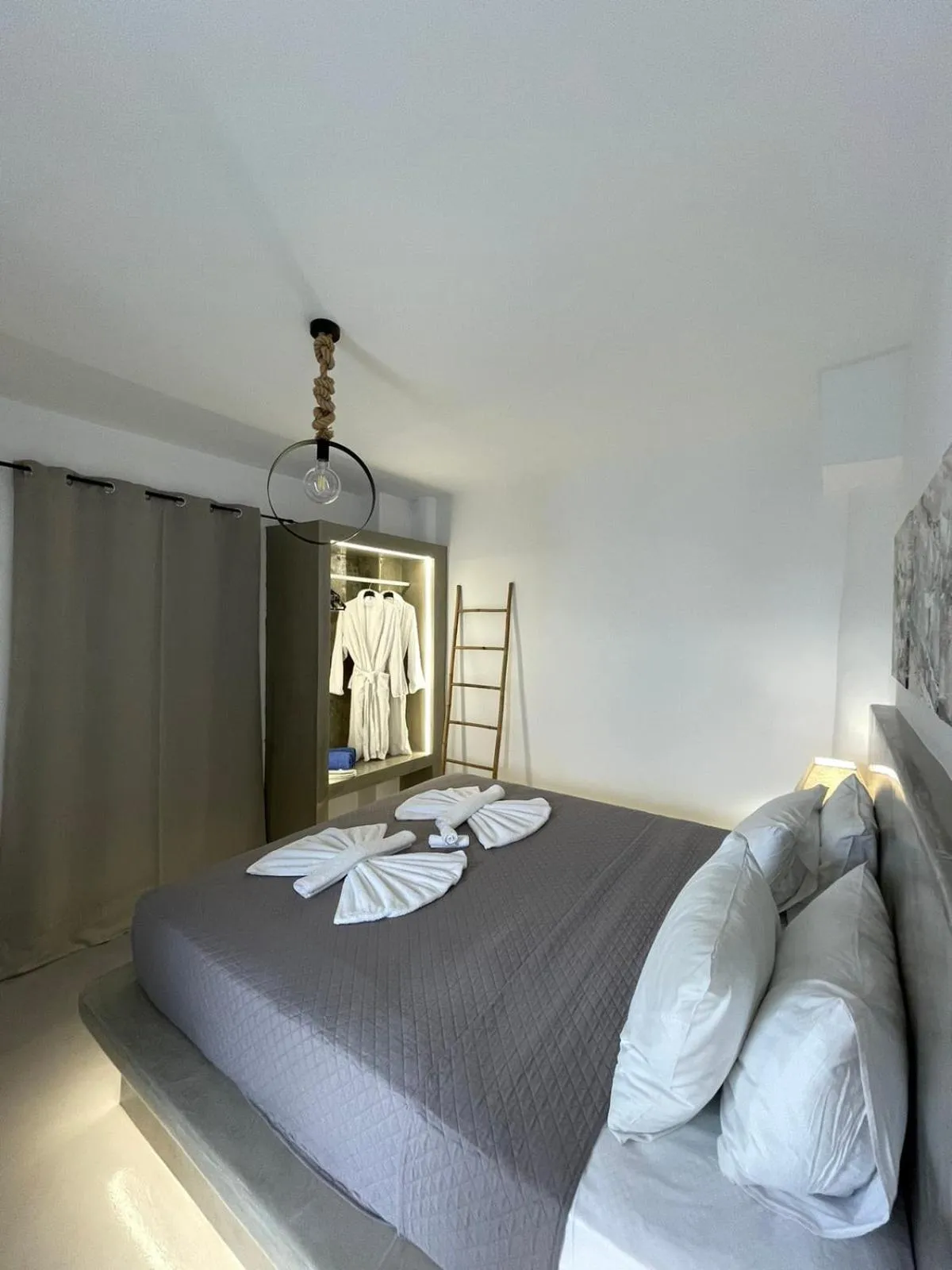 Bedroom, Bed in Zoumis Residence