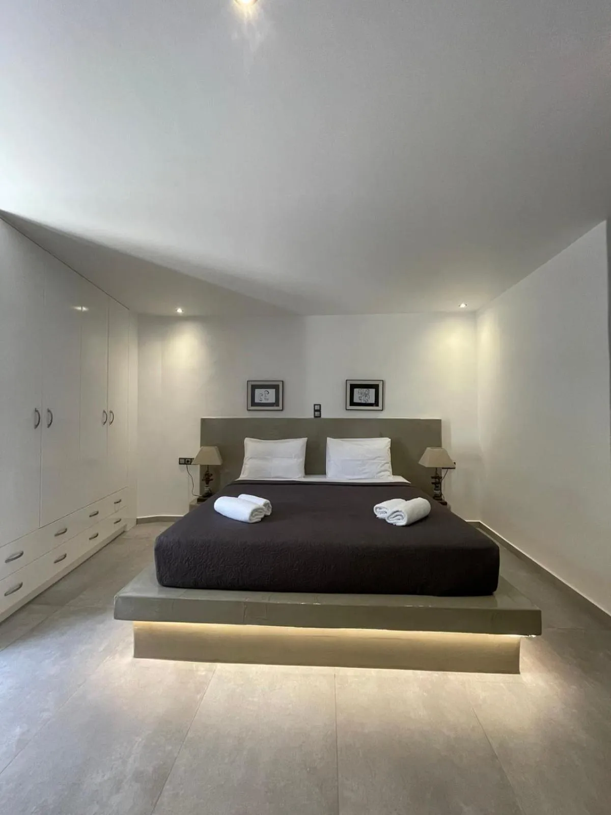 Bedroom, Bed in Zoumis Residence
