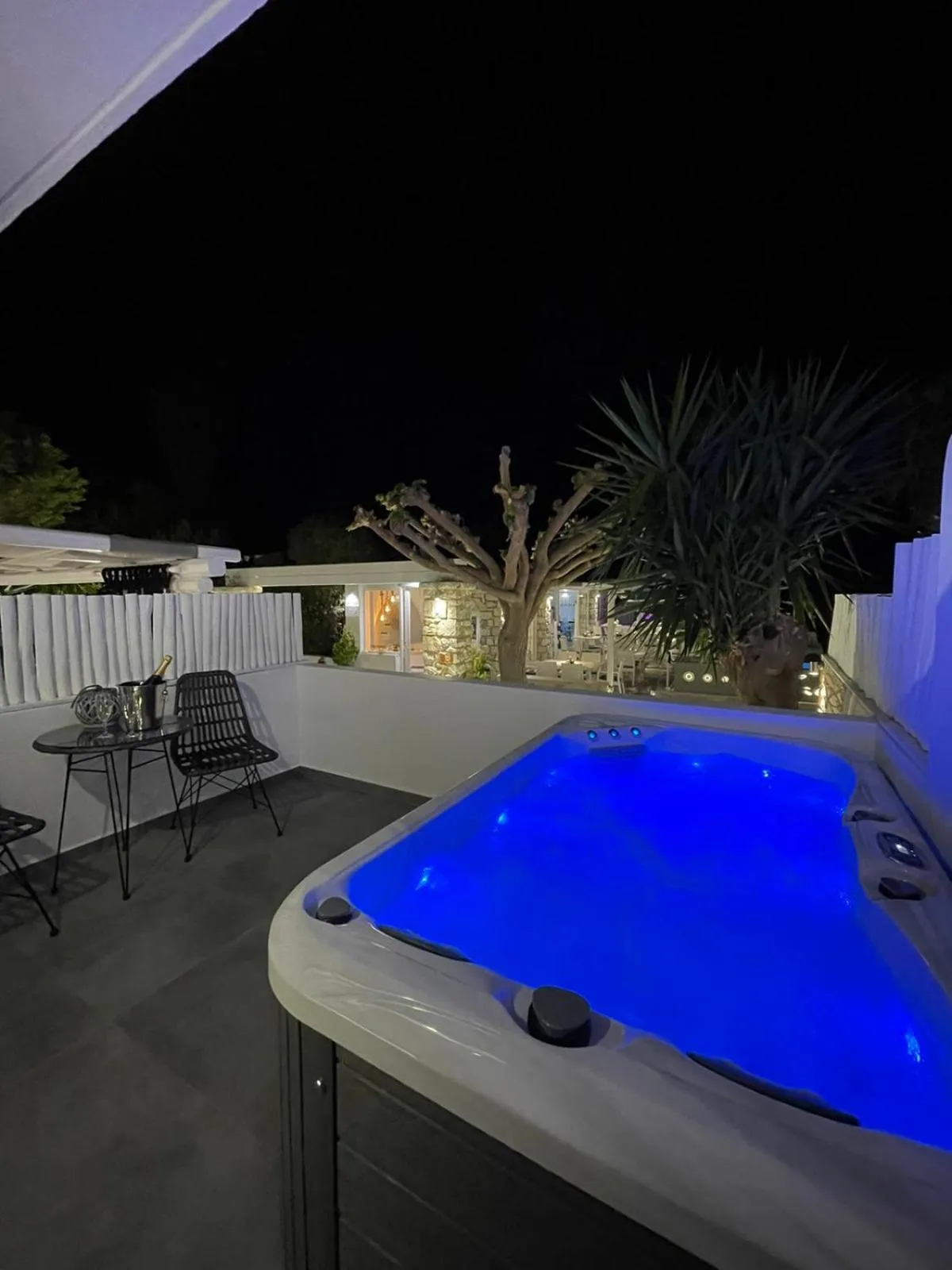 Night in Zoumis Residence