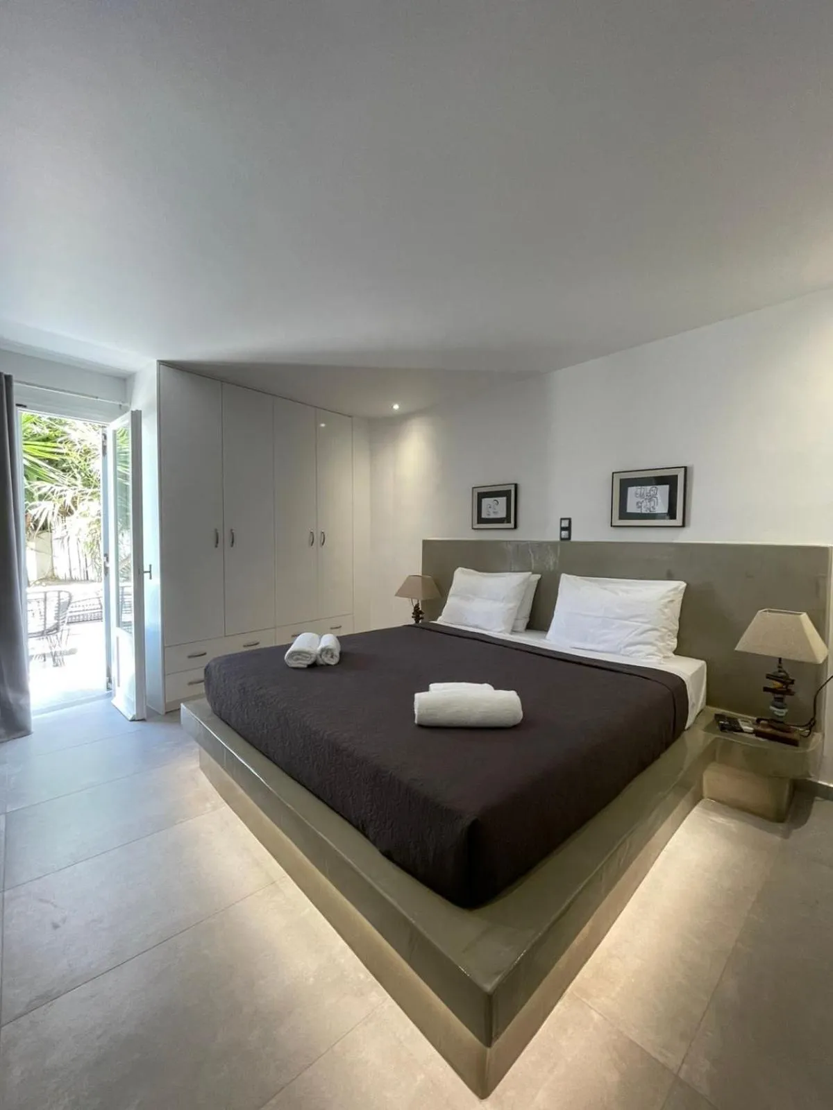 Bedroom, Bed in Zoumis Residence