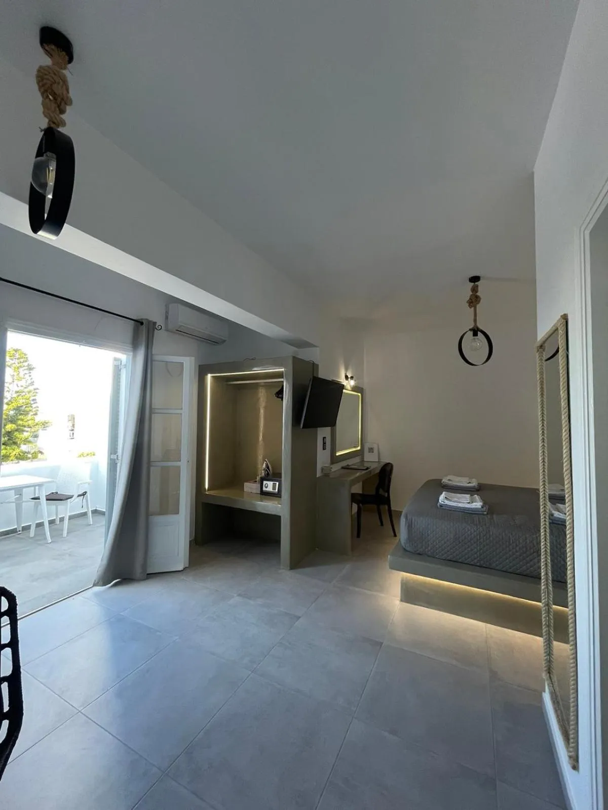 Bedroom, Bed in Zoumis Residence