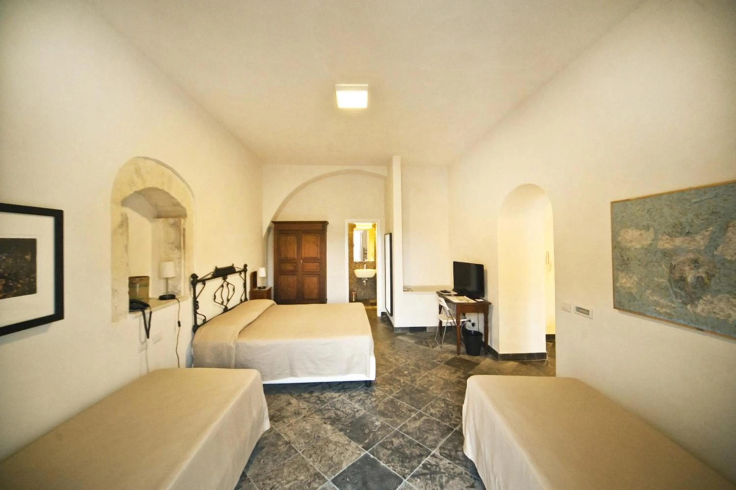Photo of the whole room, Bed in Hotel Dell'Orologio