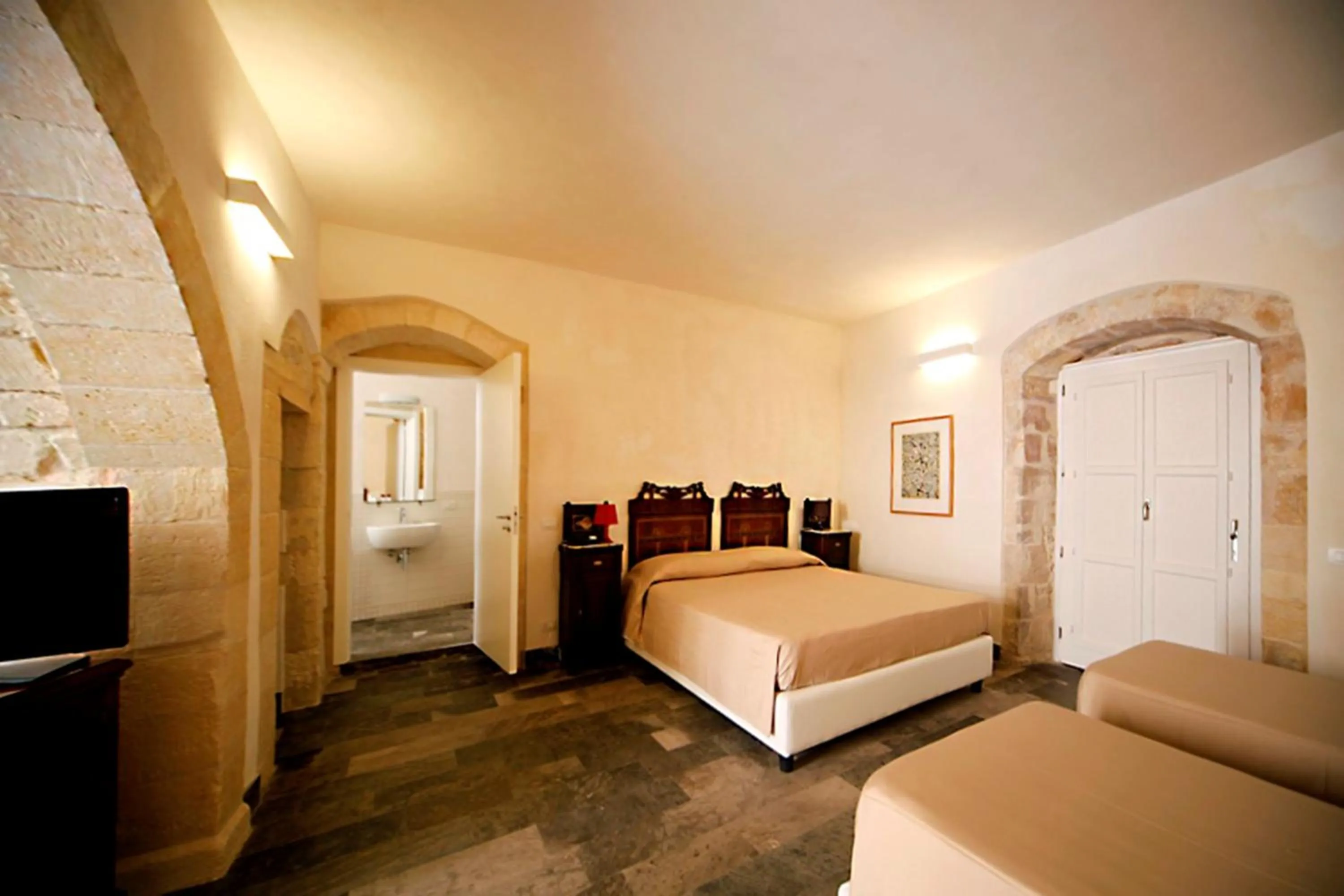 Photo of the whole room, Bed in Hotel Dell'Orologio