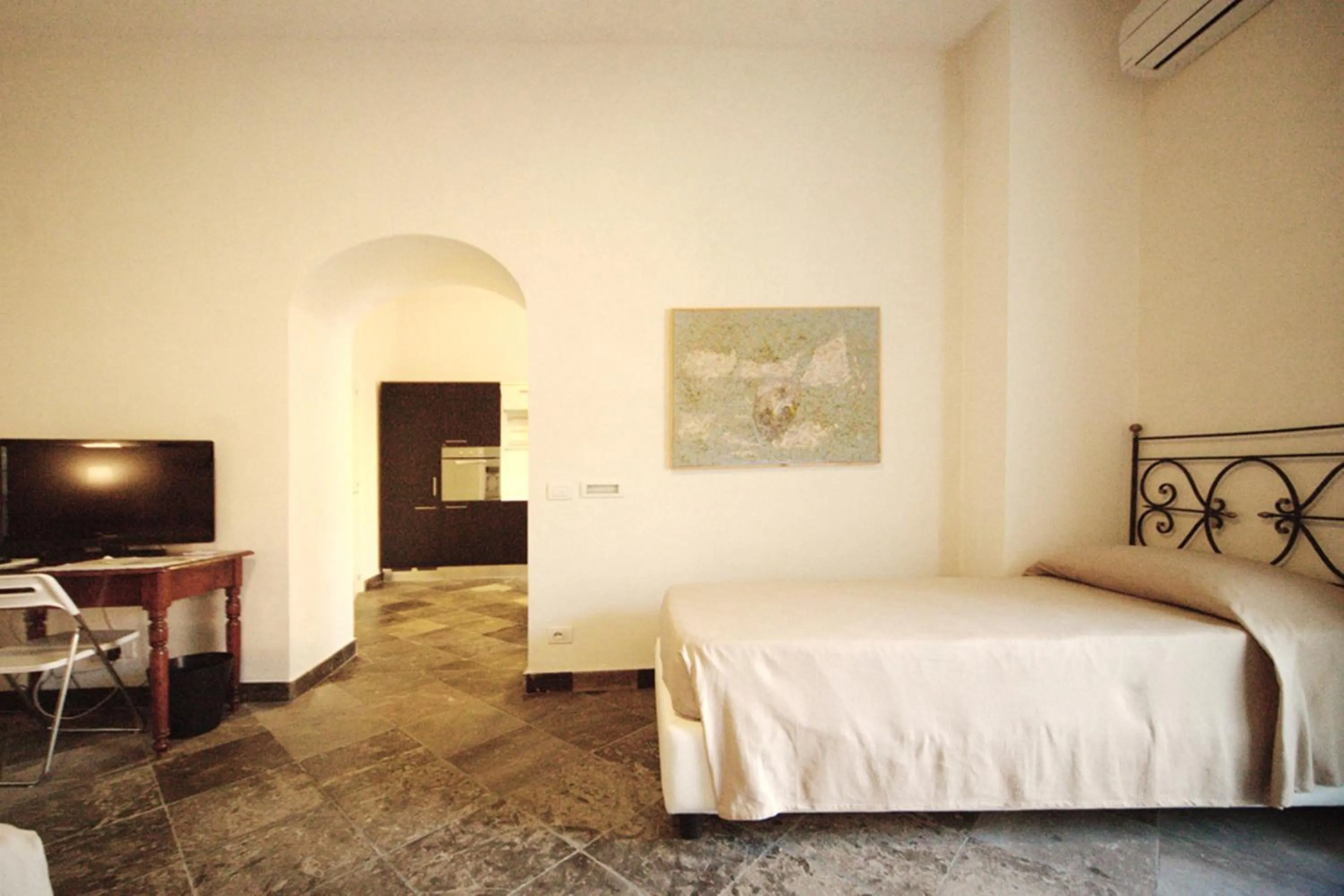 Photo of the whole room, Bed in Hotel Dell'Orologio