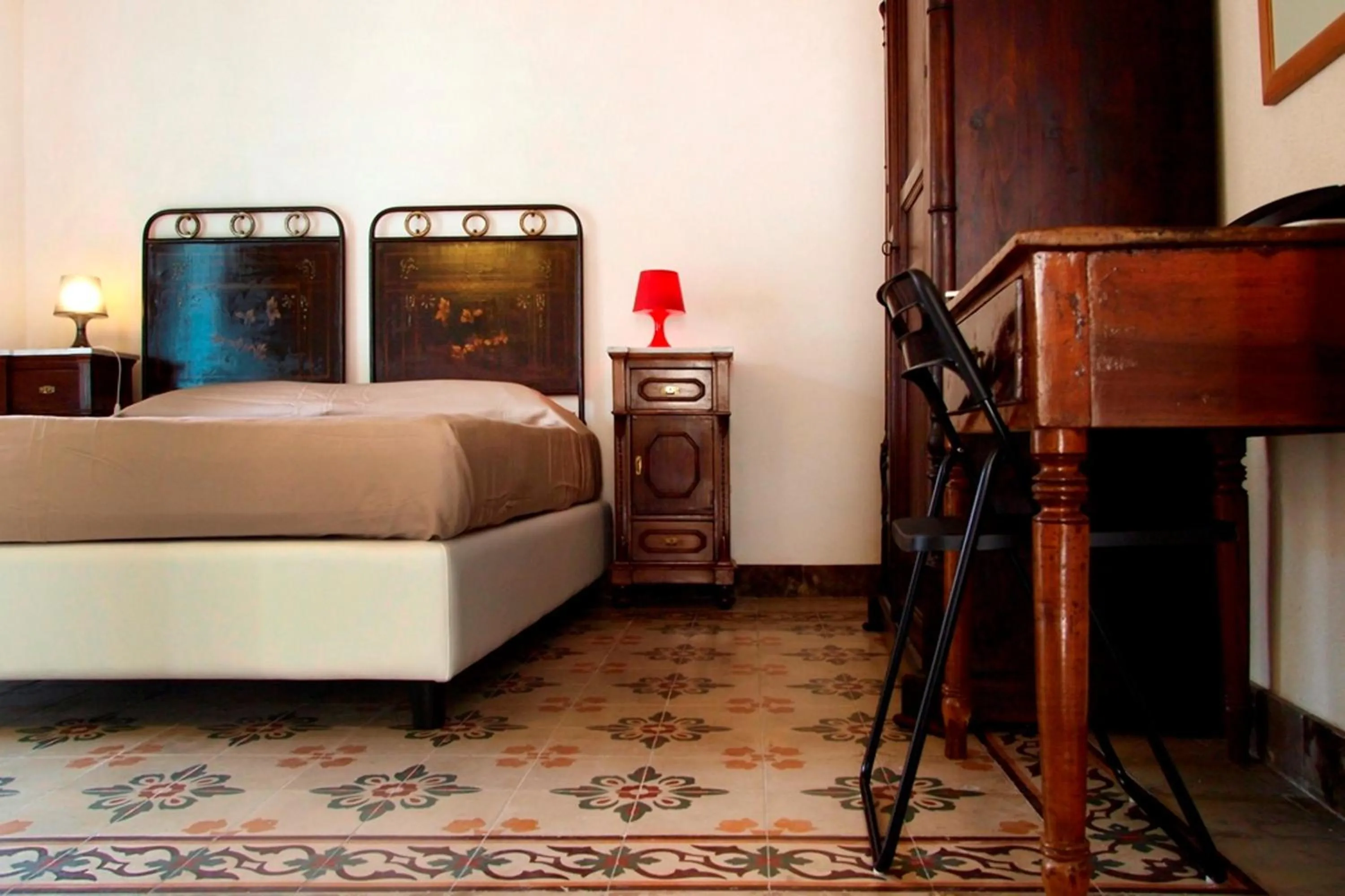 Bedroom, Bed in Hotel Dell'Orologio
