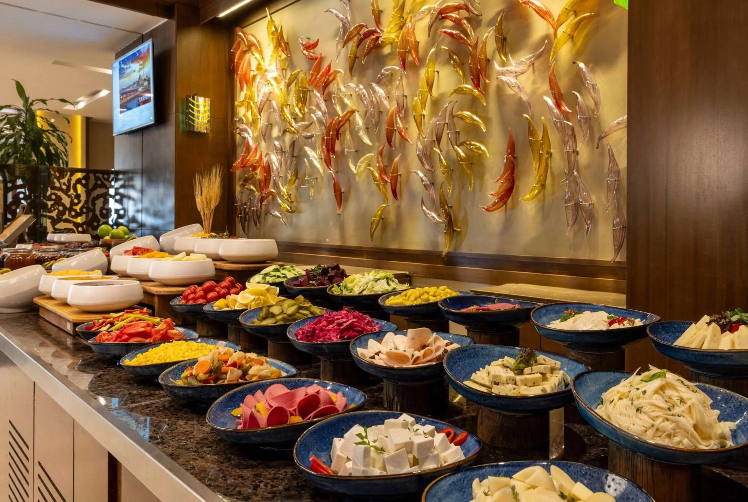 Restaurant/places to eat in Ramada Plaza By Wyndham Istanbul Tekstilkent