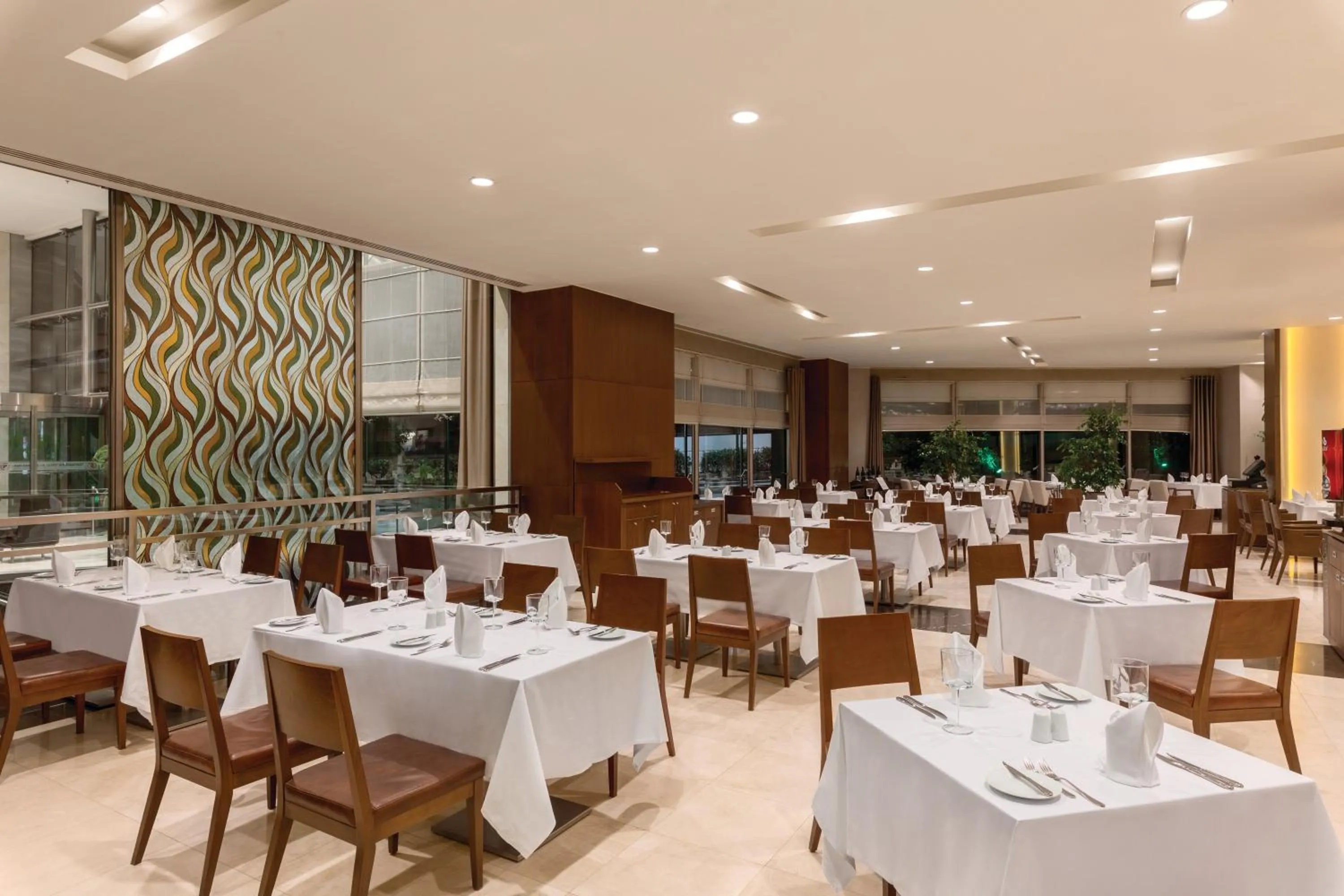 Restaurant/places to eat in Ramada Plaza By Wyndham Istanbul Tekstilkent
