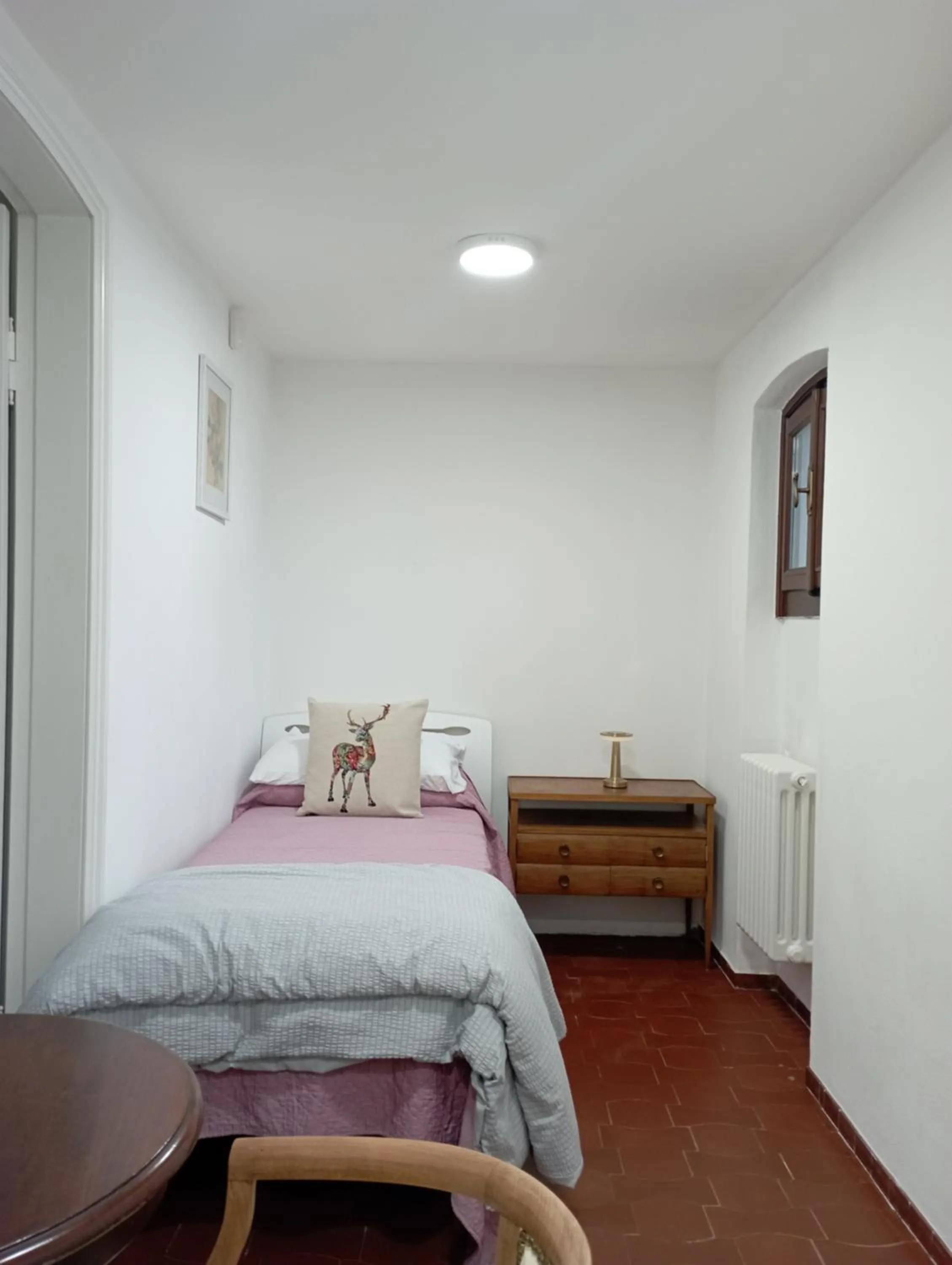 Bedroom, Bed in campagnoli