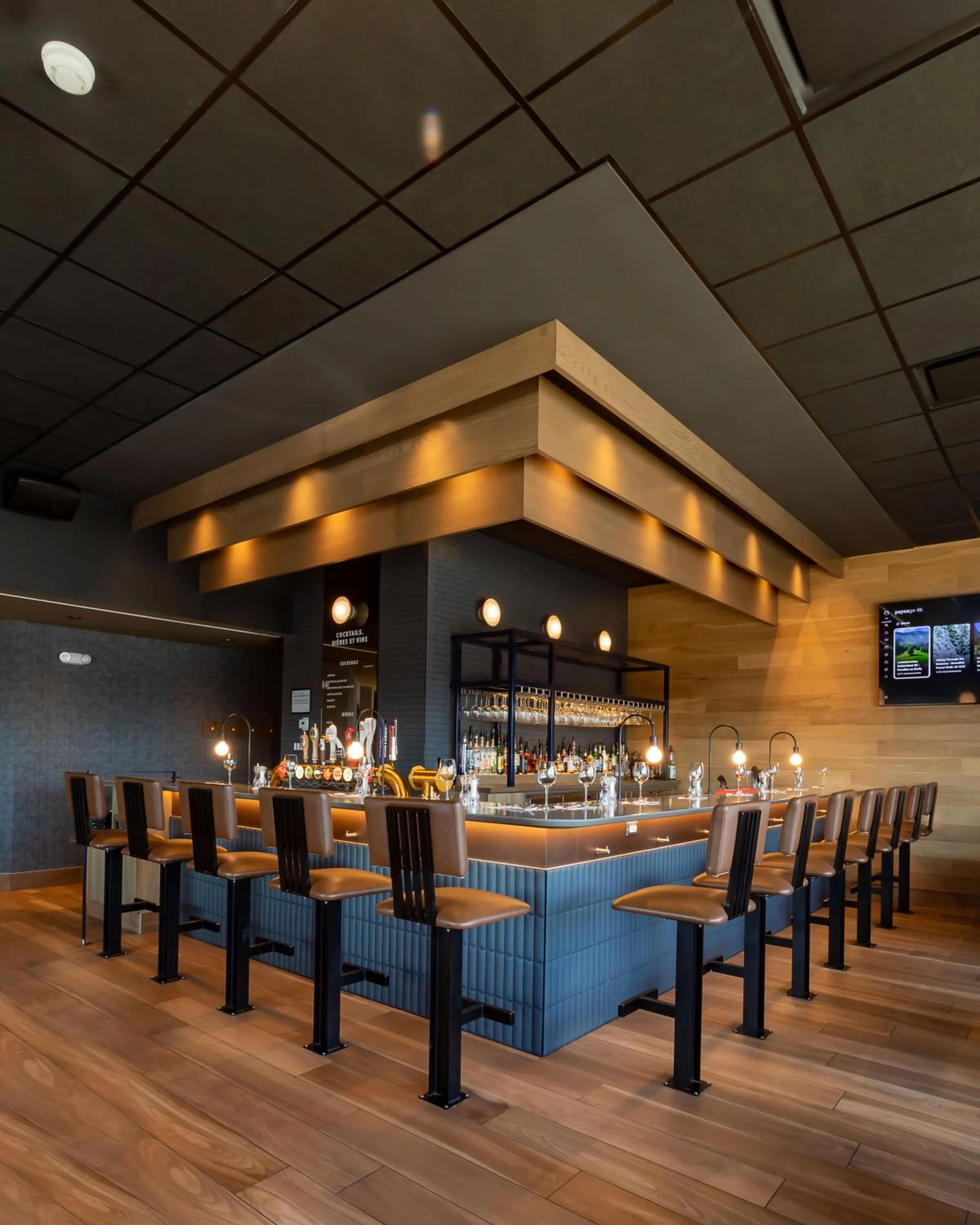 Restaurant/places to eat in Rodeway Inn