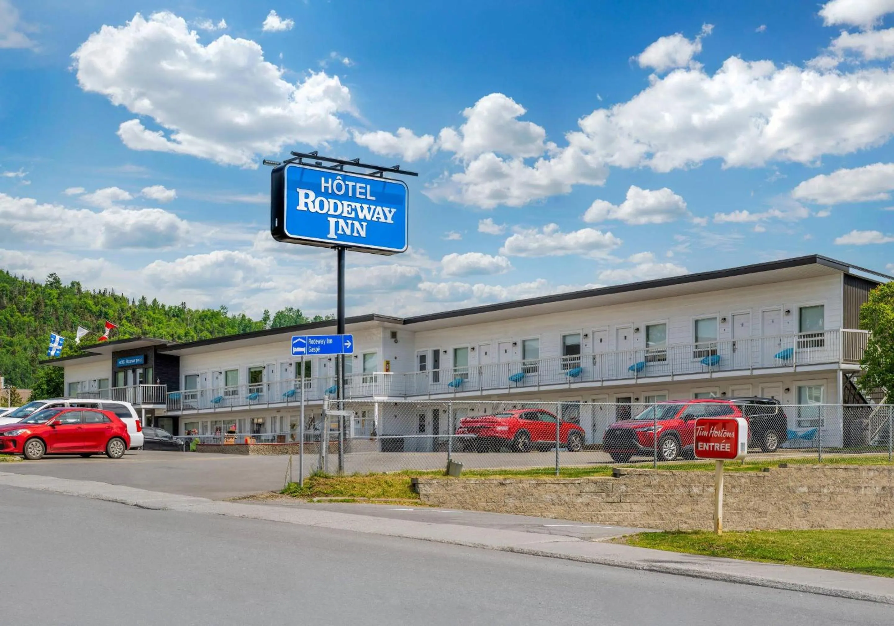 Property building in Rodeway Inn