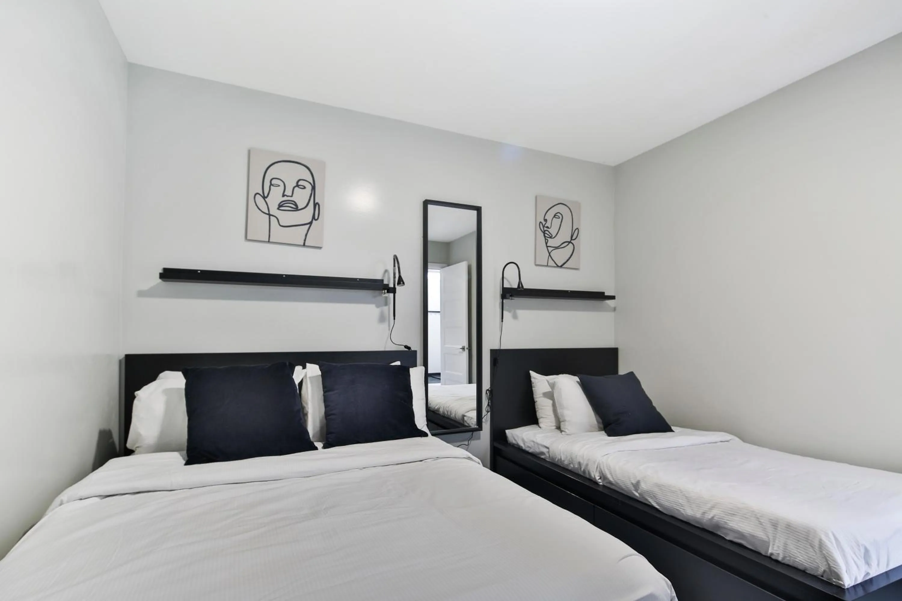 Bed in Parc Avenue Lofts