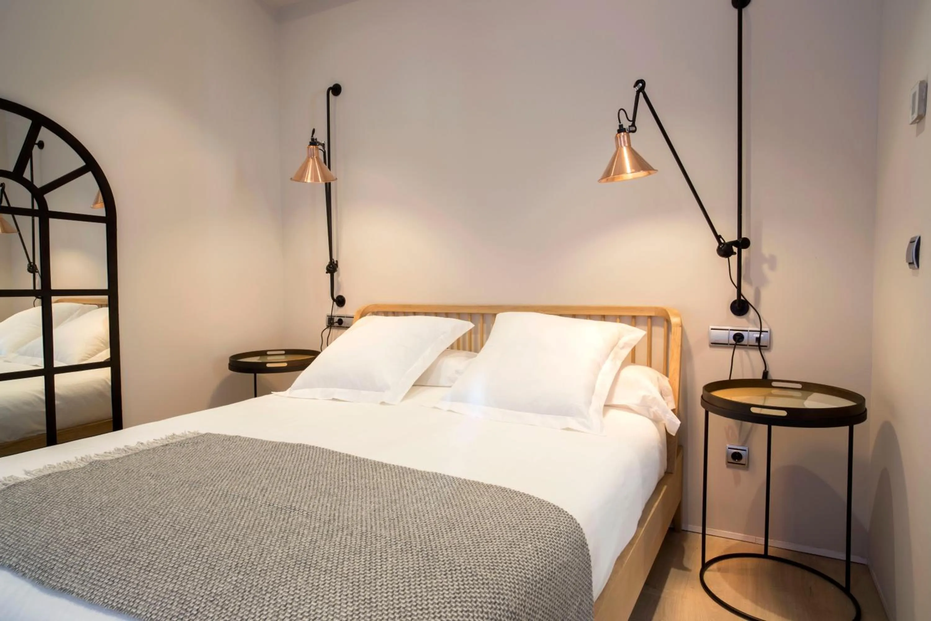 Bed in U-Sense Granada Catedral