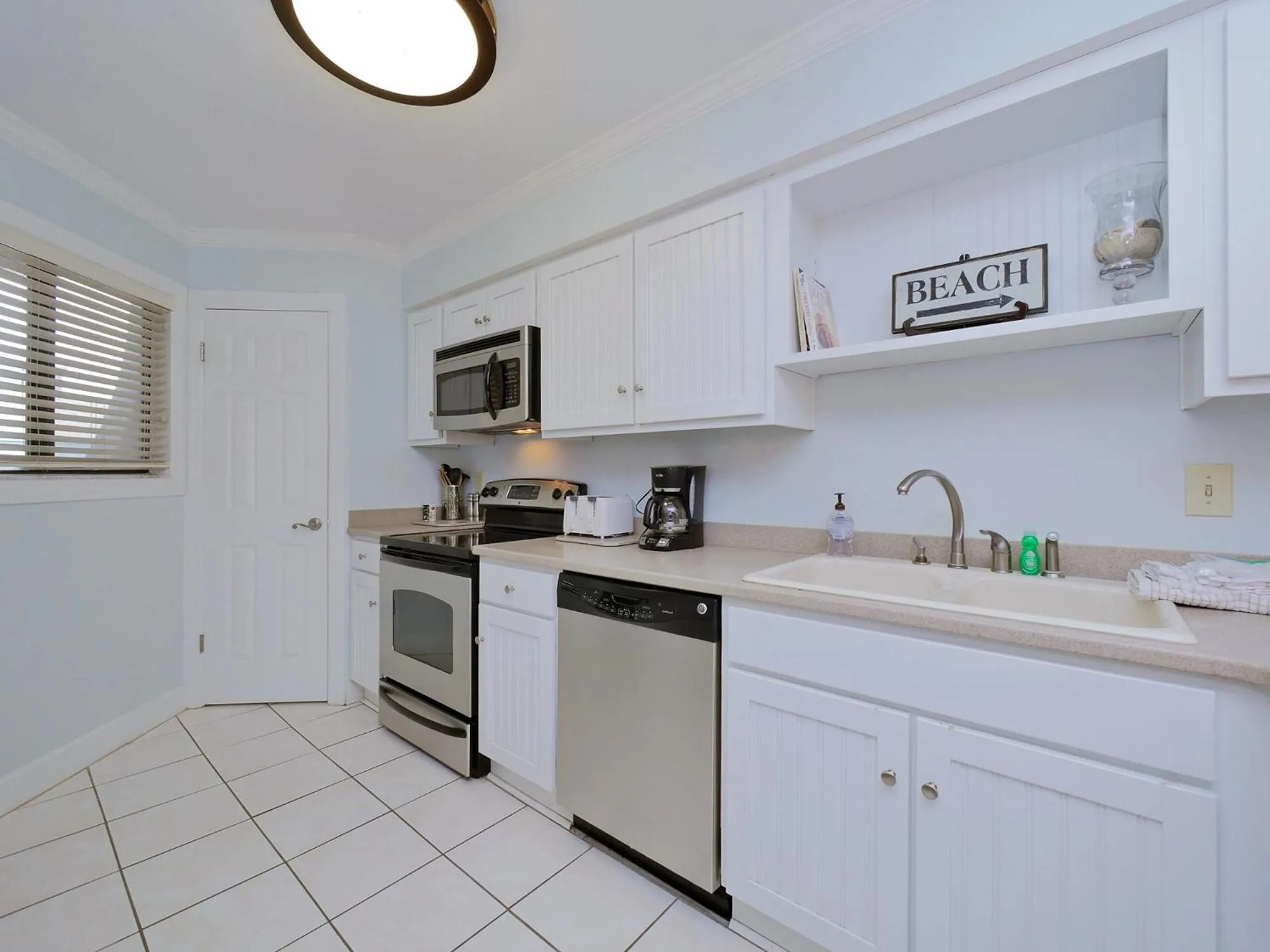 Kitchen or kitchenette in Hibiscus 201 D