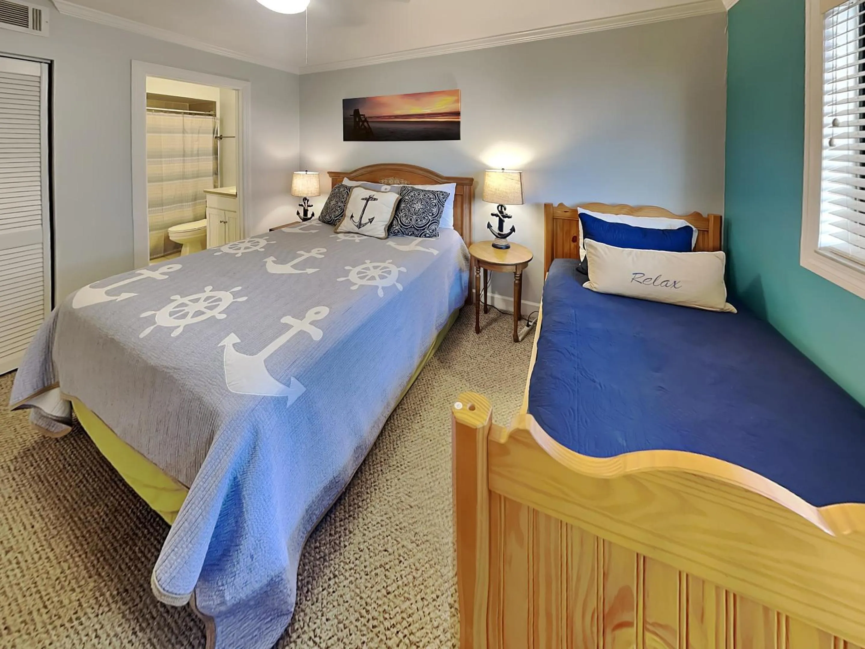 Bed in Hibiscus 201 D