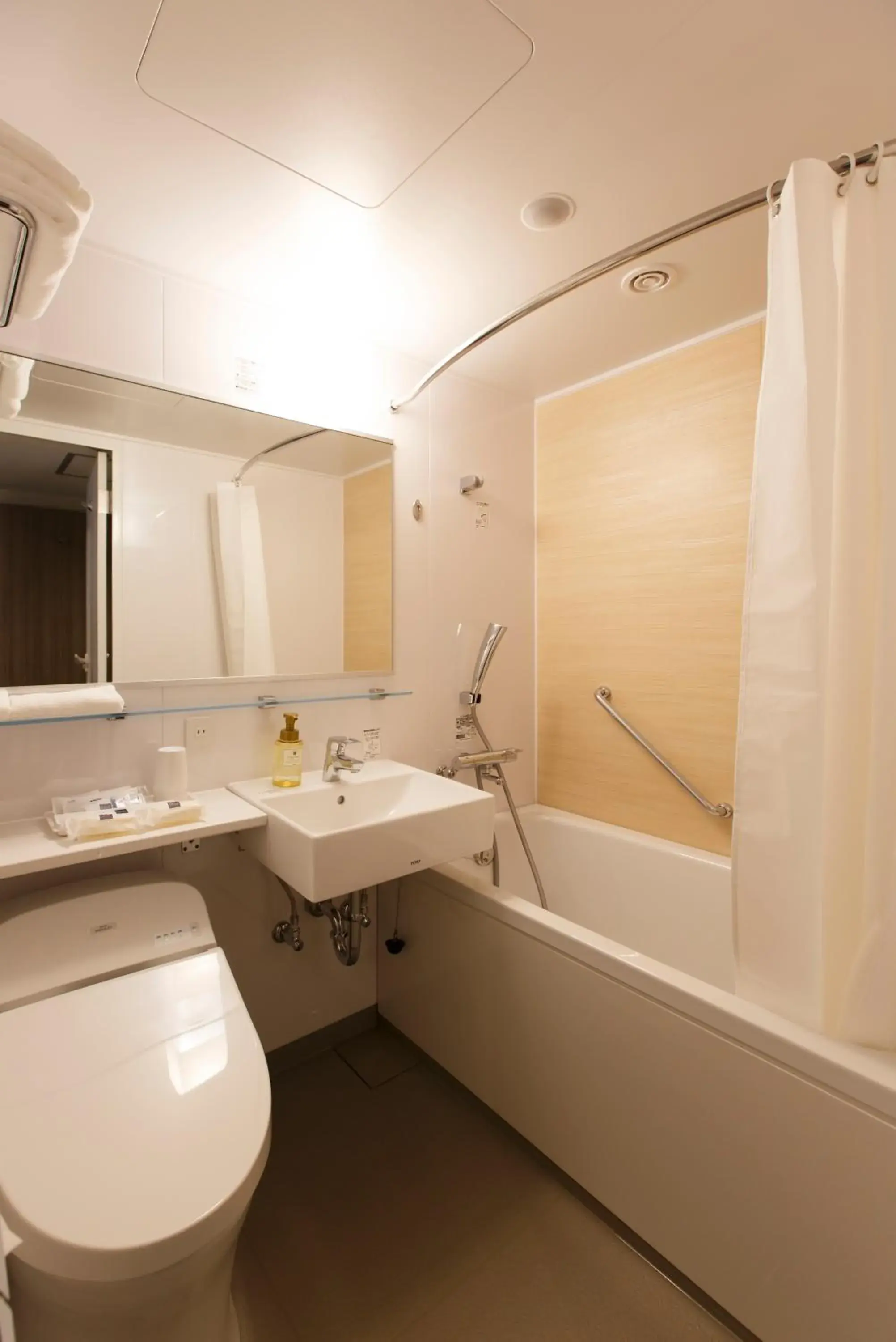 Standard Single Room for Double Use - Non-Smoking in Matsue Excel Hotel Tokyu Standard Single Room for Double Use - Non-Smoking in Matsue Excel Hotel Tokyu