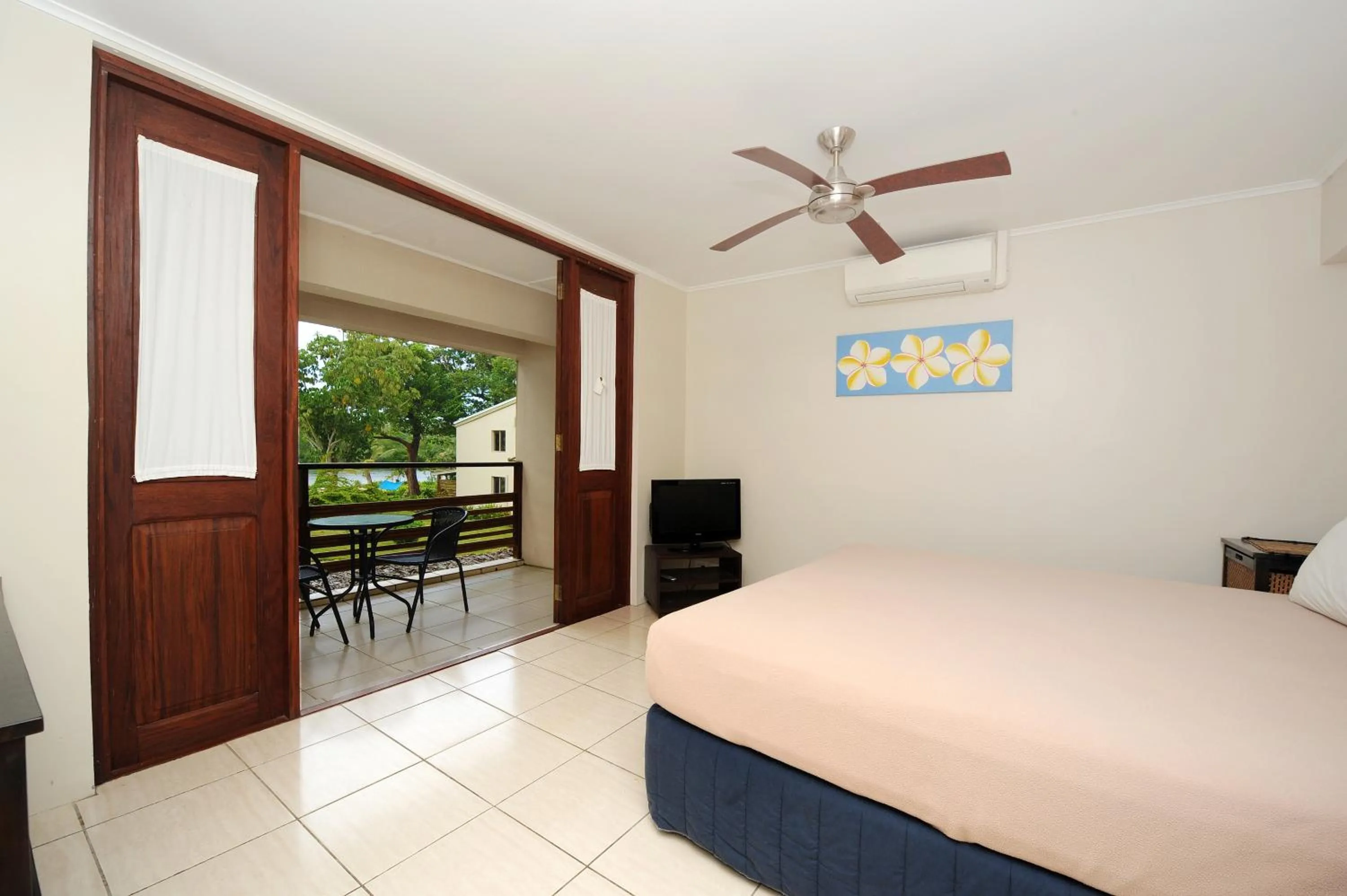 Bed in MG Cocomo Resort Vanuatu