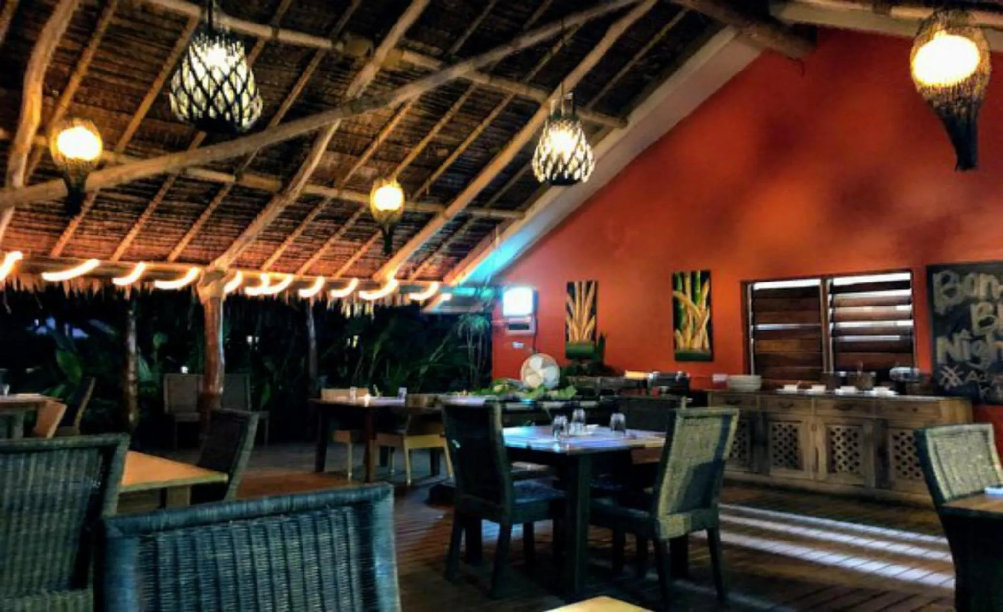 Restaurant/places to eat in MG Cocomo Resort Vanuatu