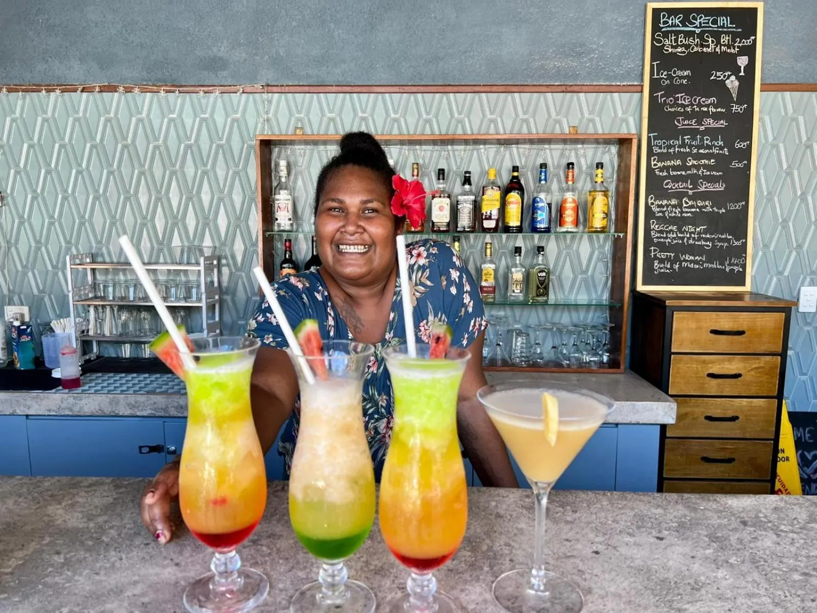 Restaurant/places to eat in MG Cocomo Resort Vanuatu