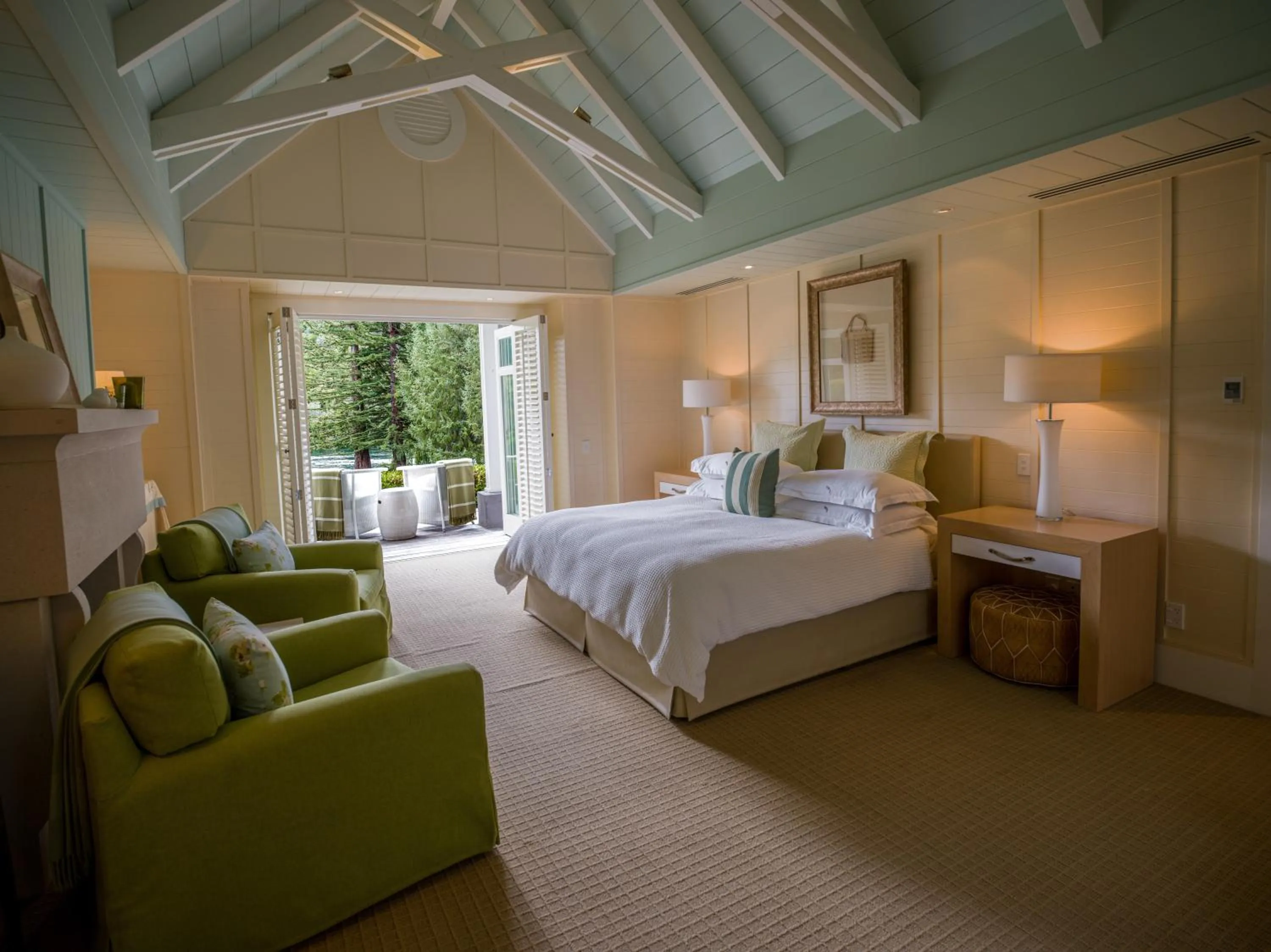 Bed in Huka Lodge