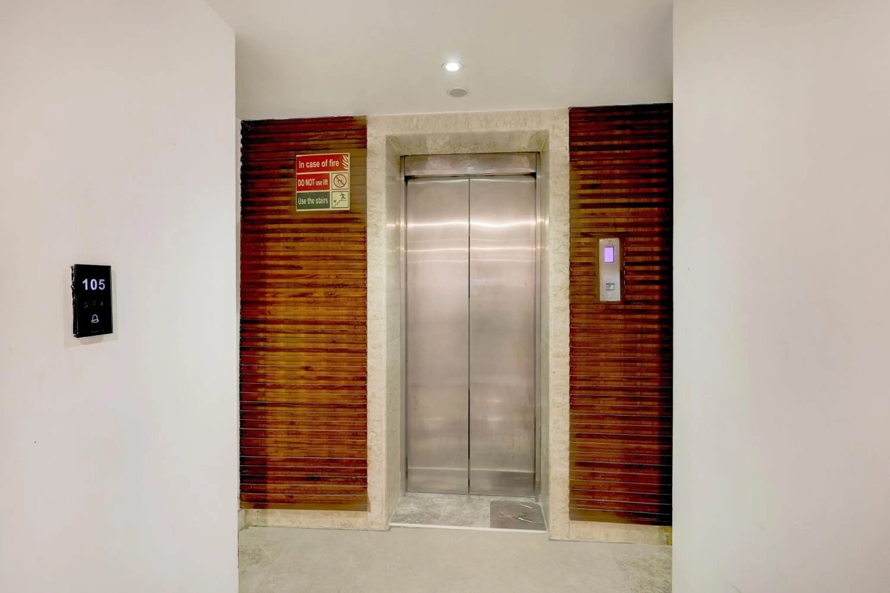 Lobby or reception in Super Townhouse Oak New Delhi Central Railway Junction Formerly Uppal International