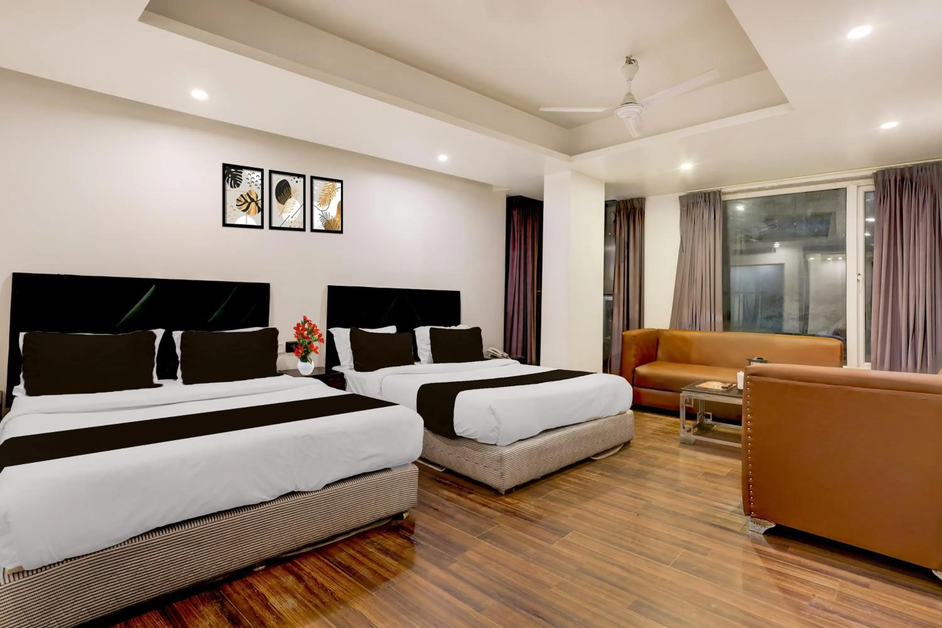 Bedroom, Bed in Super Townhouse Oak New Delhi Central Railway Junction Formerly Uppal International