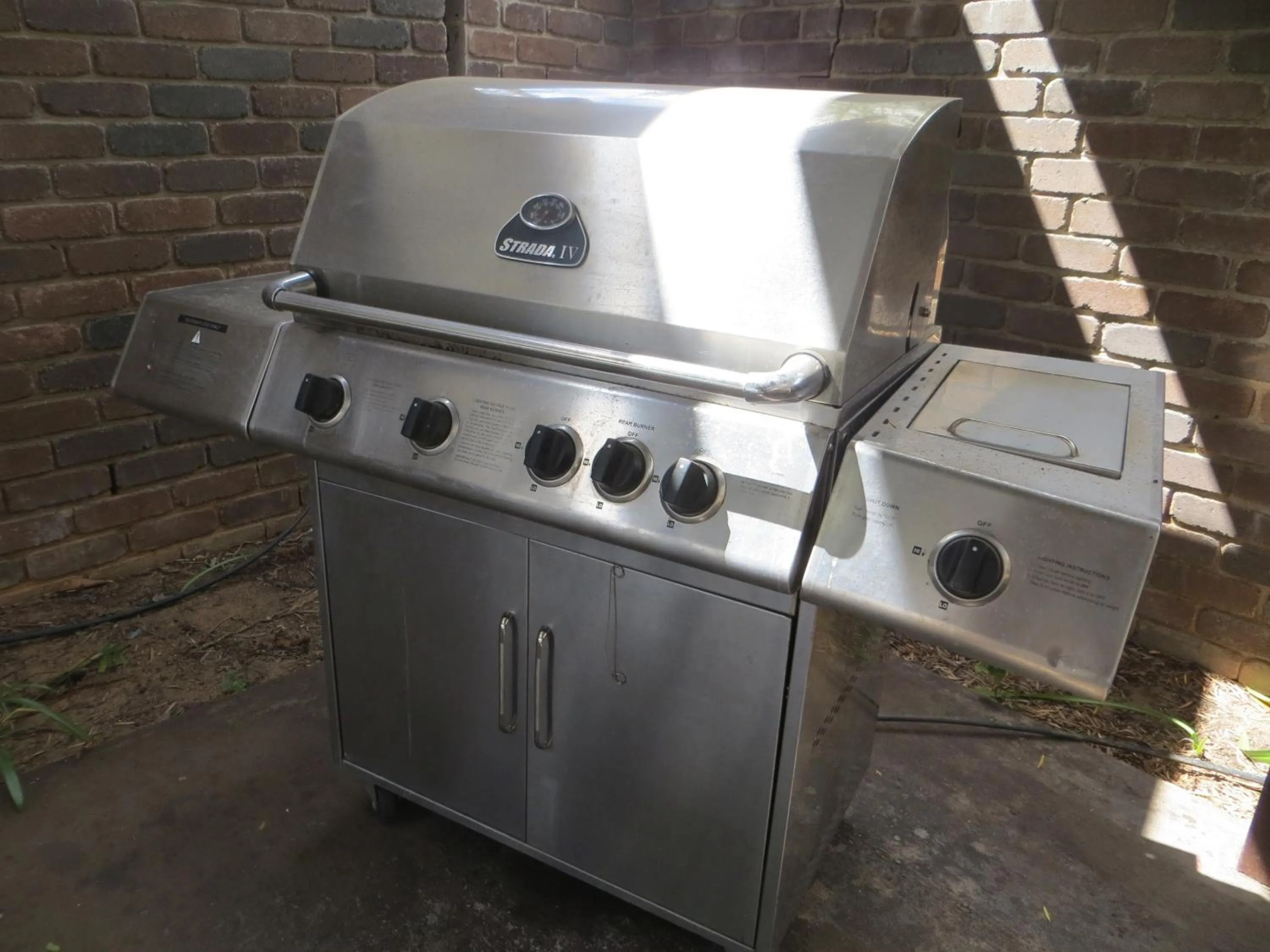BBQ facilities in Cattleman's Rest Motor Inn