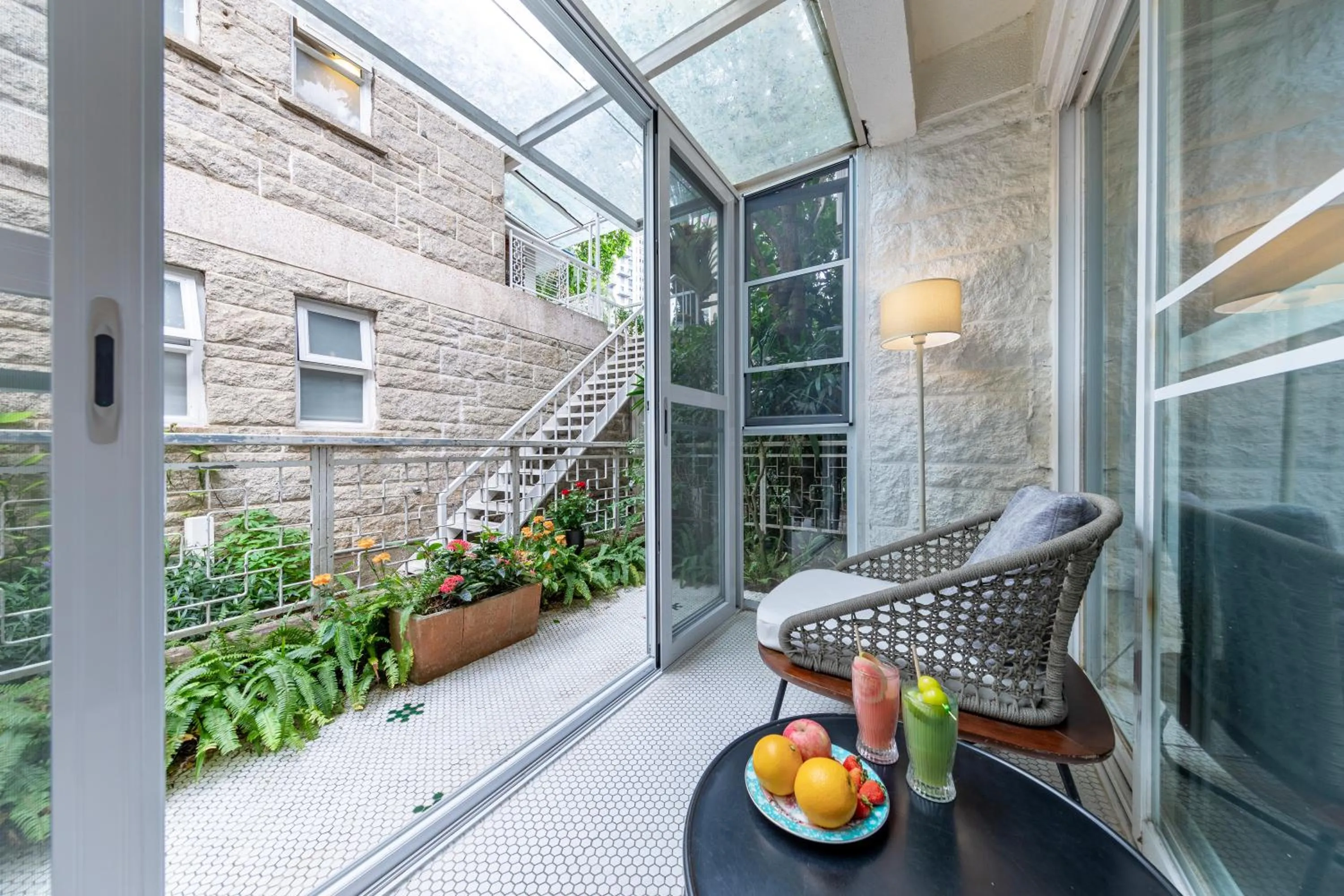 Balcony/Terrace in 6號花園別墅酒店 Shenzhen No'6 Garden Villa --French Window with garden view,Close to Sea World &Shekou Ferry Port &K11 Ecoast &Subway Nearby ,Offer Western food and coffee &English speaking with tour services