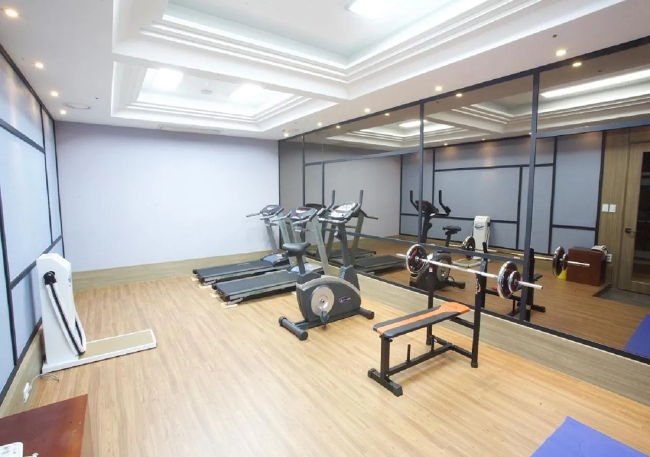 Fitness centre/facilities in The Koryo Hotel