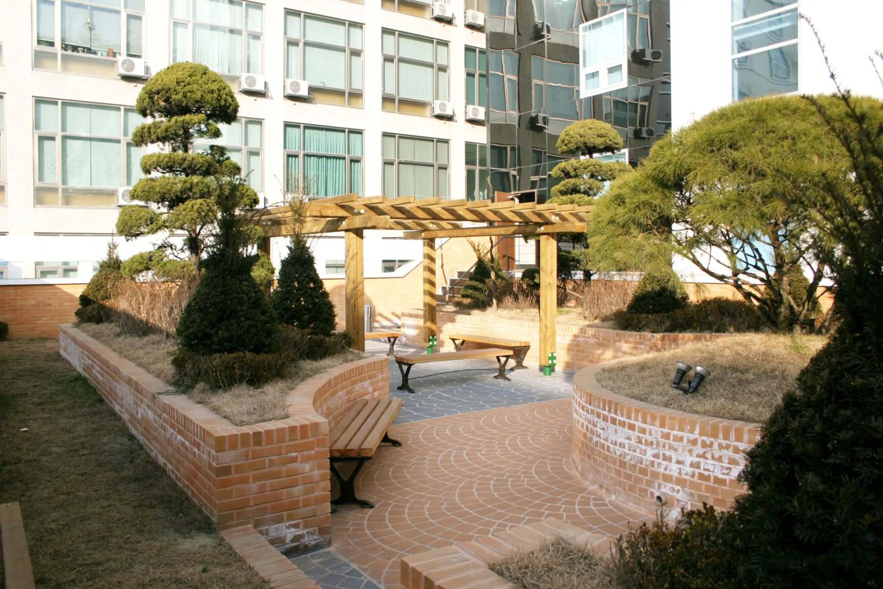 Patio in The Koryo Hotel