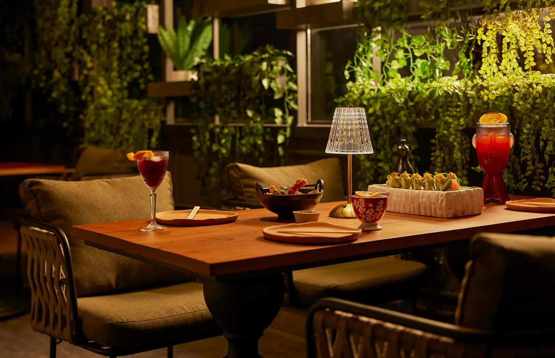 Restaurant/places to eat in Hyatt Centric Ballygunge Kolkata