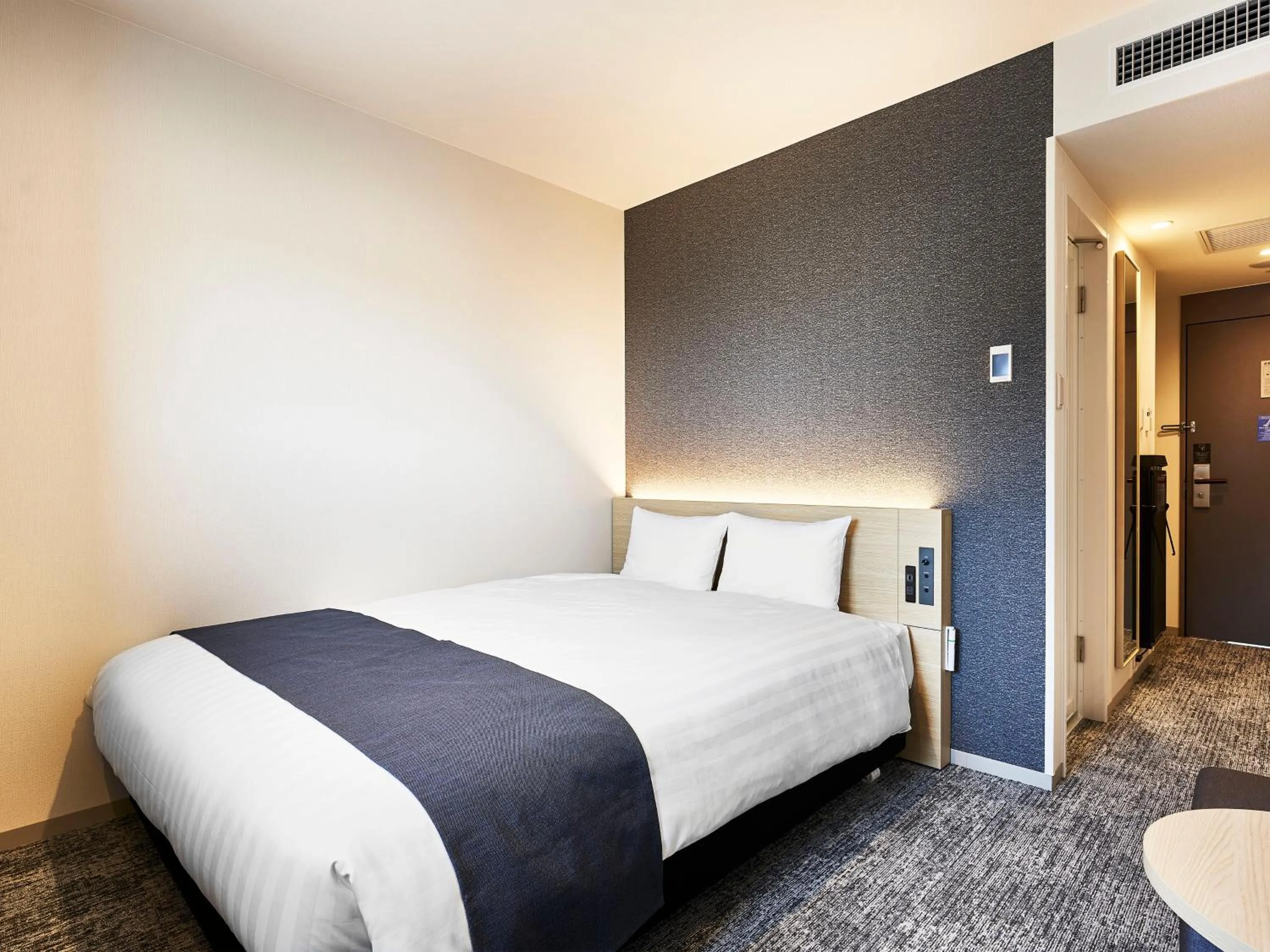 Bed in Daiwa Roynet Hotel Gifu