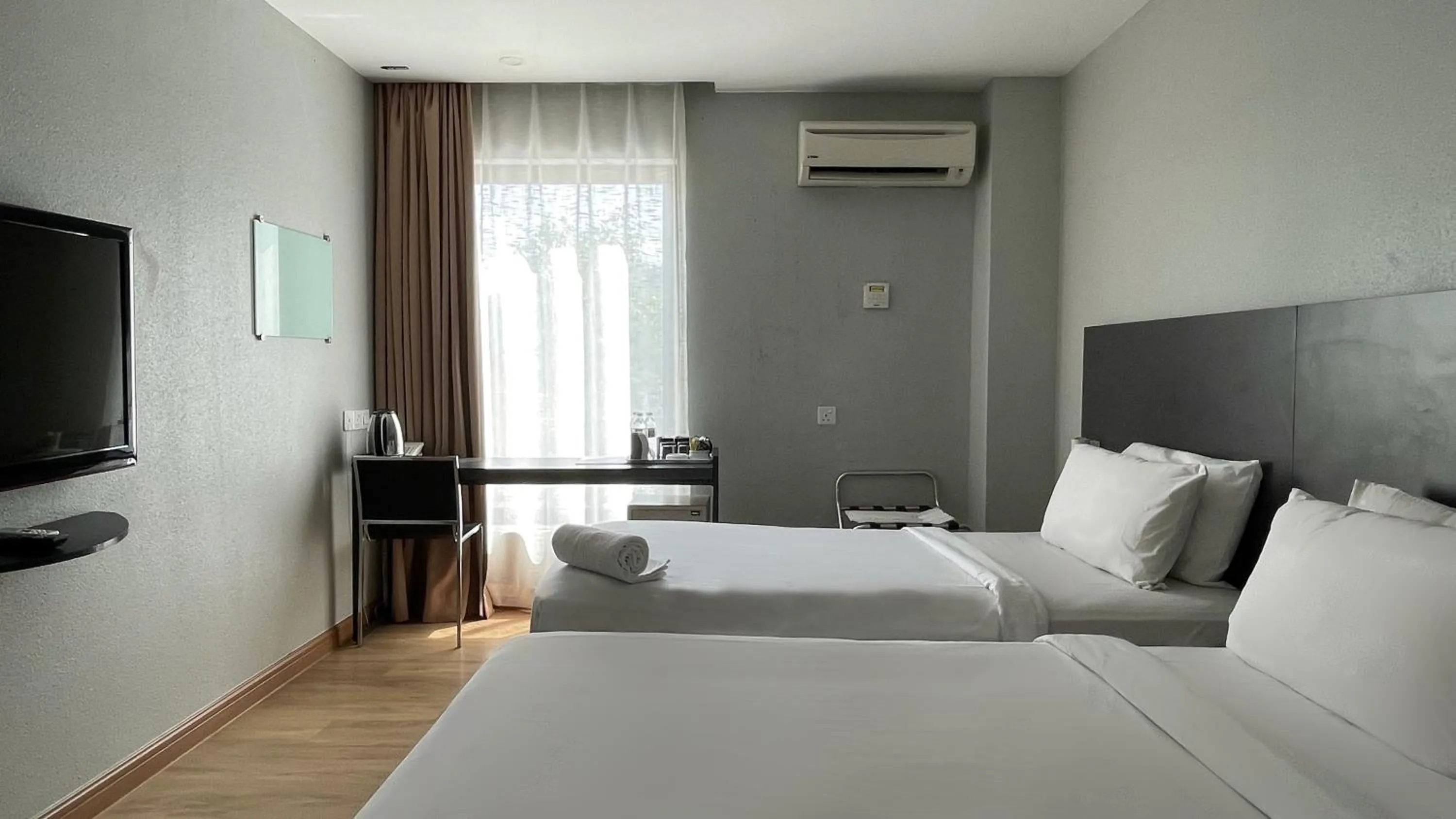 Bed in The Leverage Business Hotel - Rawang