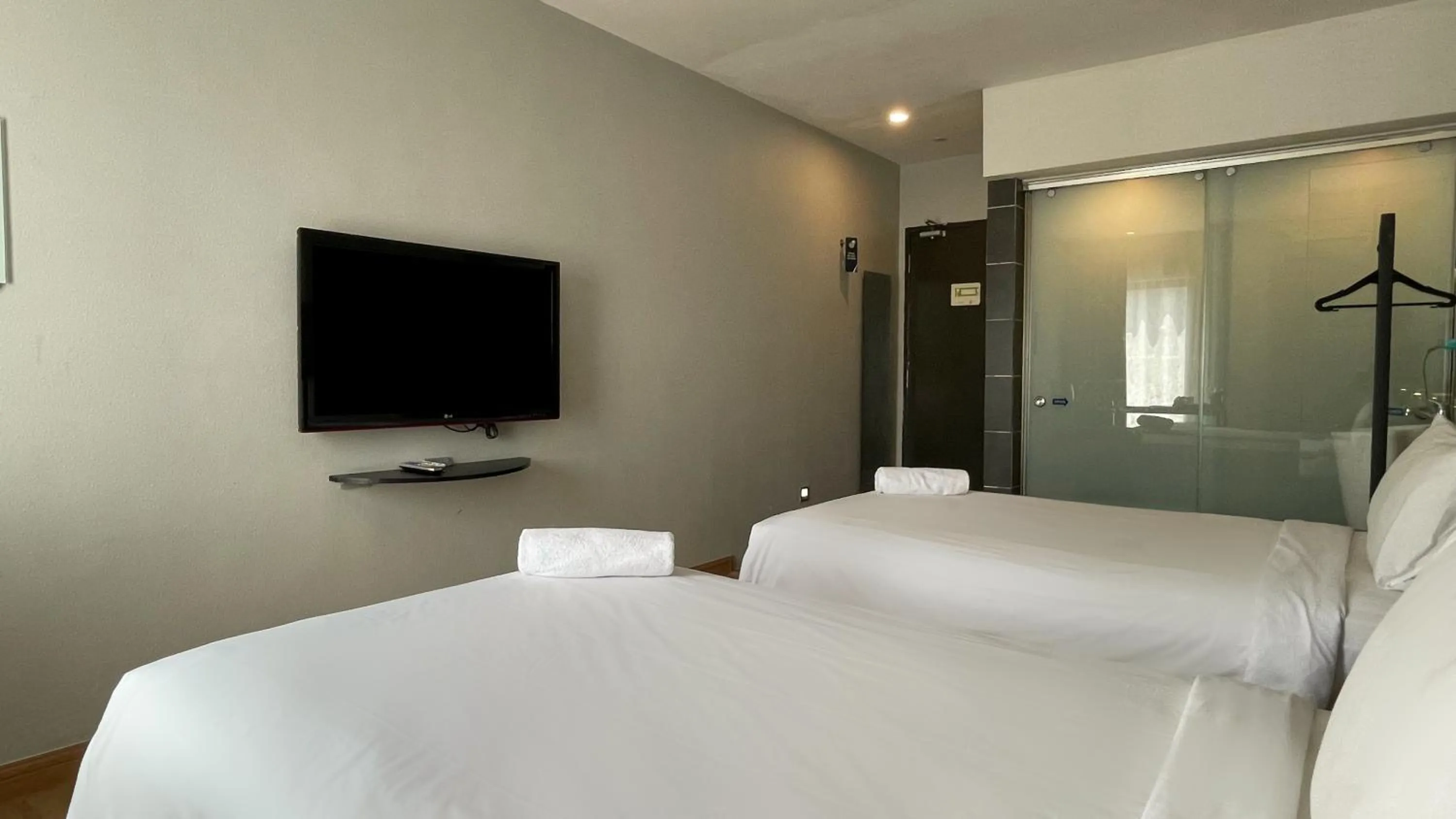 Bed in The Leverage Business Hotel - Rawang