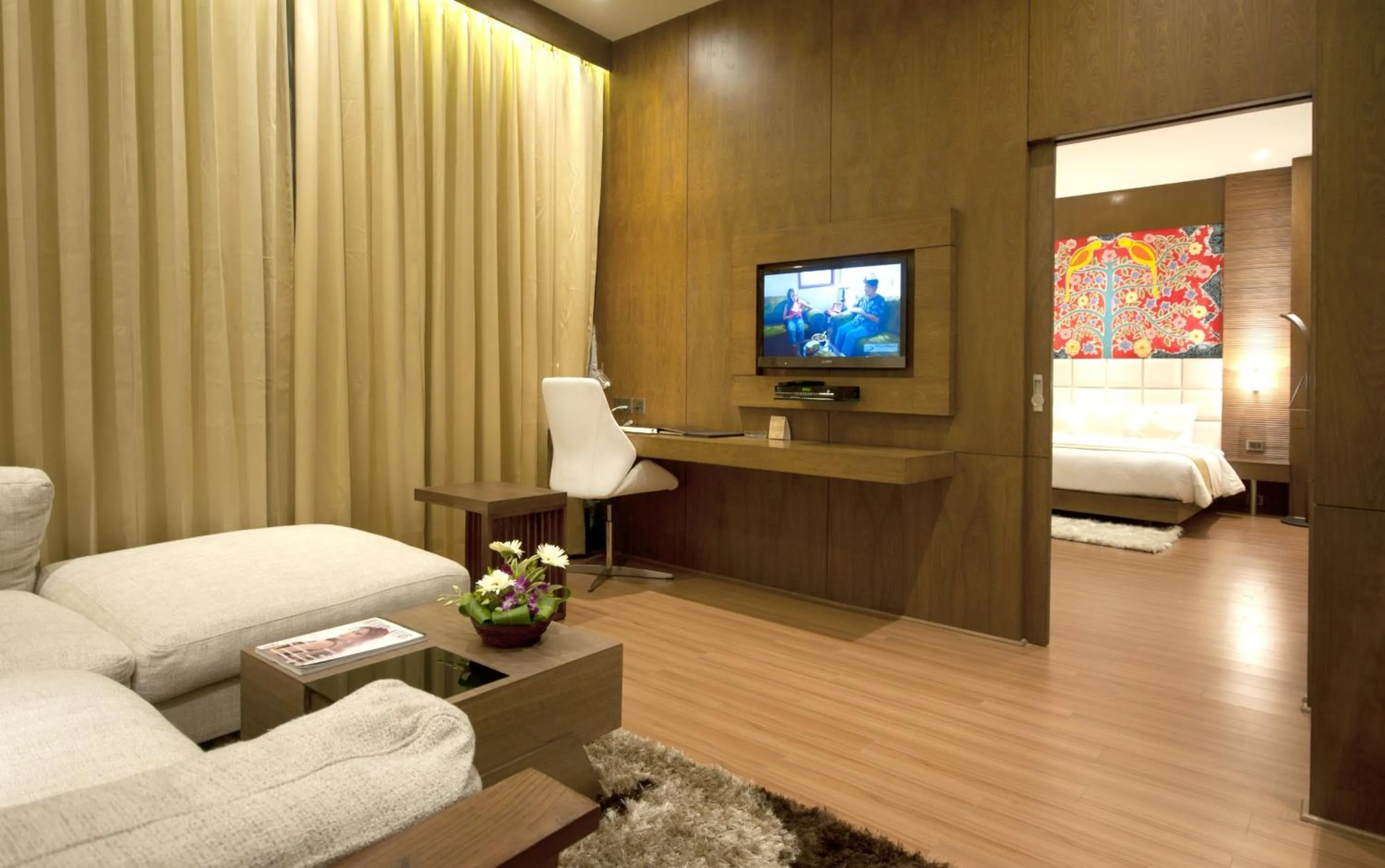Living room, Bed in Monotel