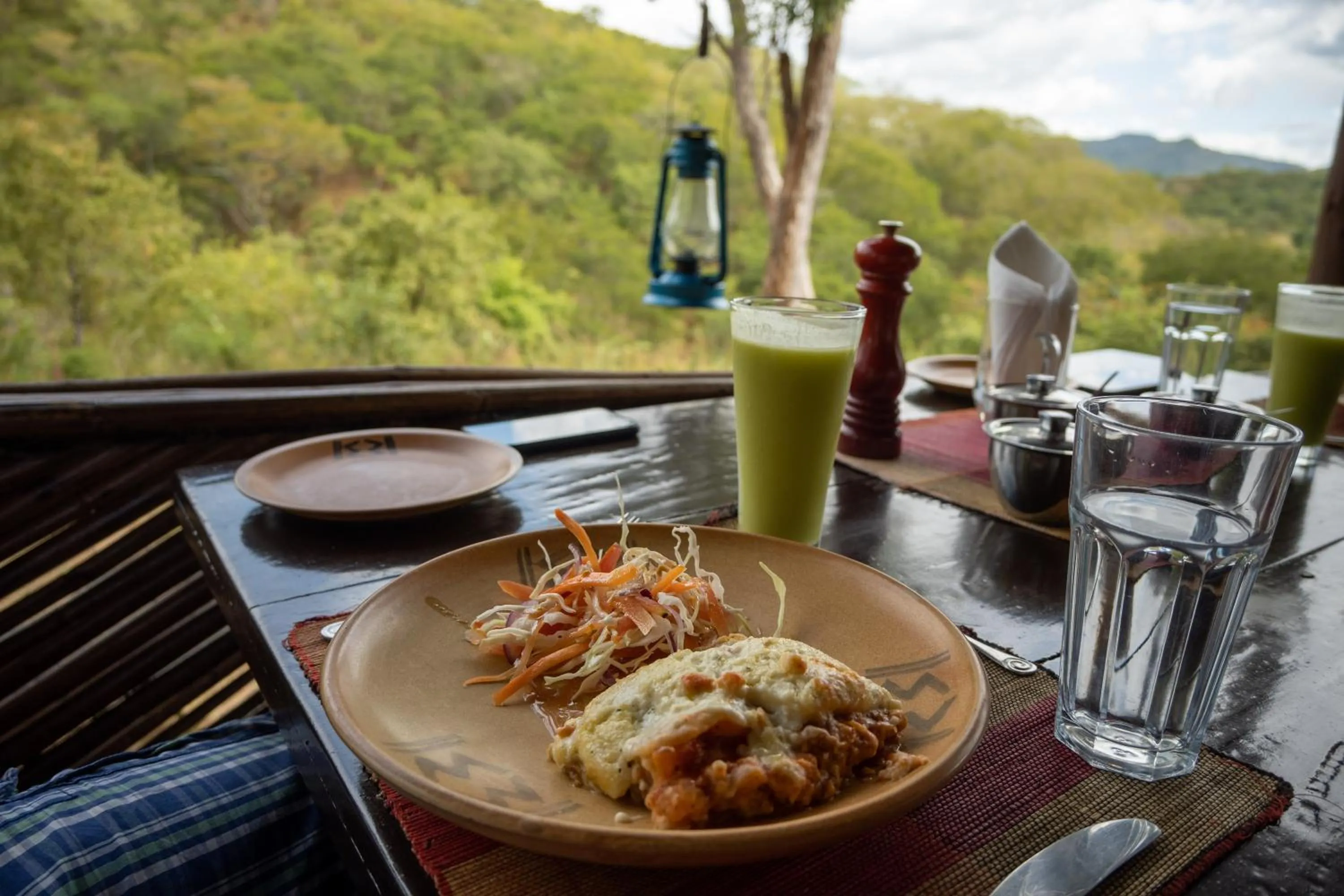 Restaurant/places to eat in Sable Mountain Lodge, A Tent with a View Safaris
