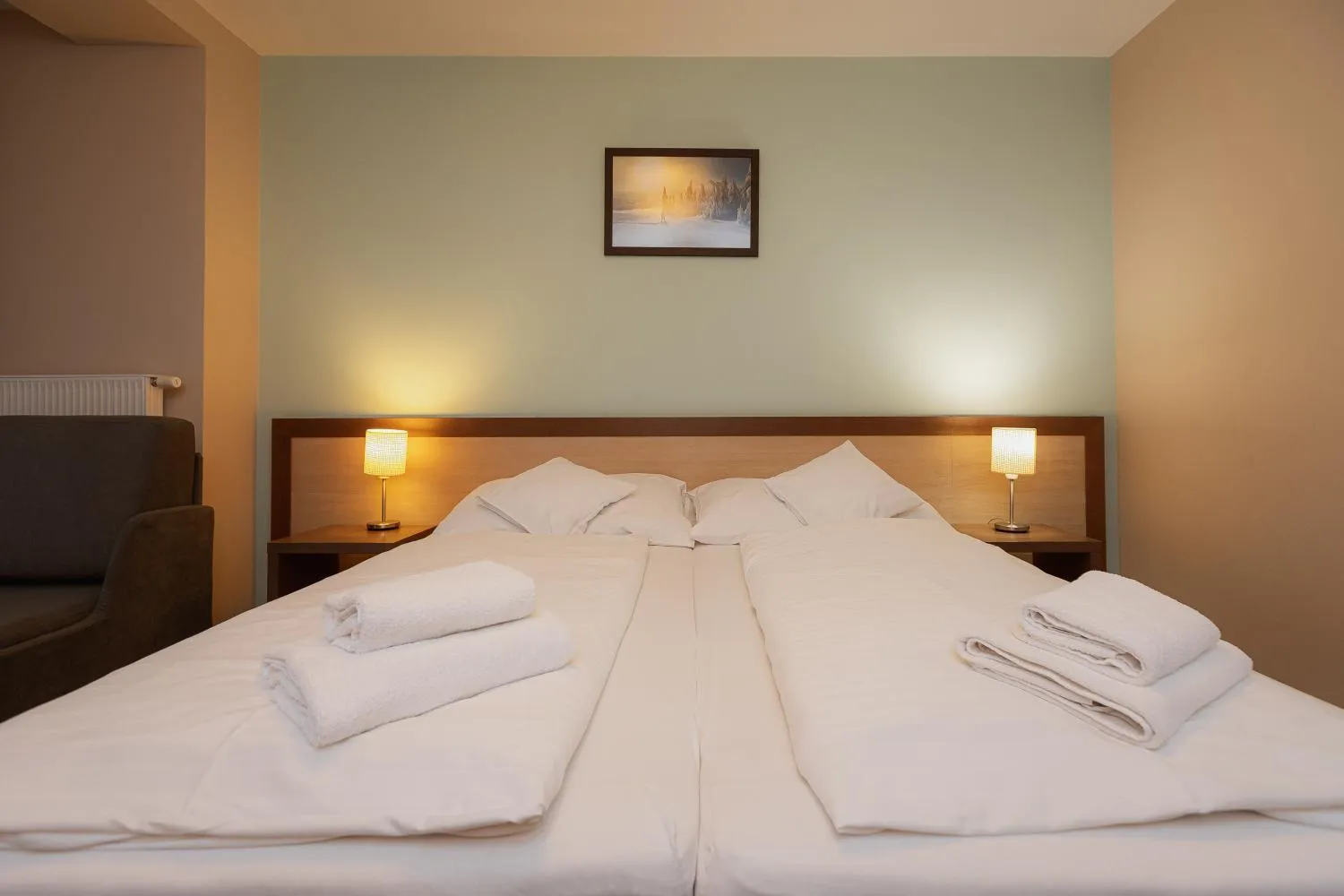 Photo of the whole room, Bed in Hotel Green