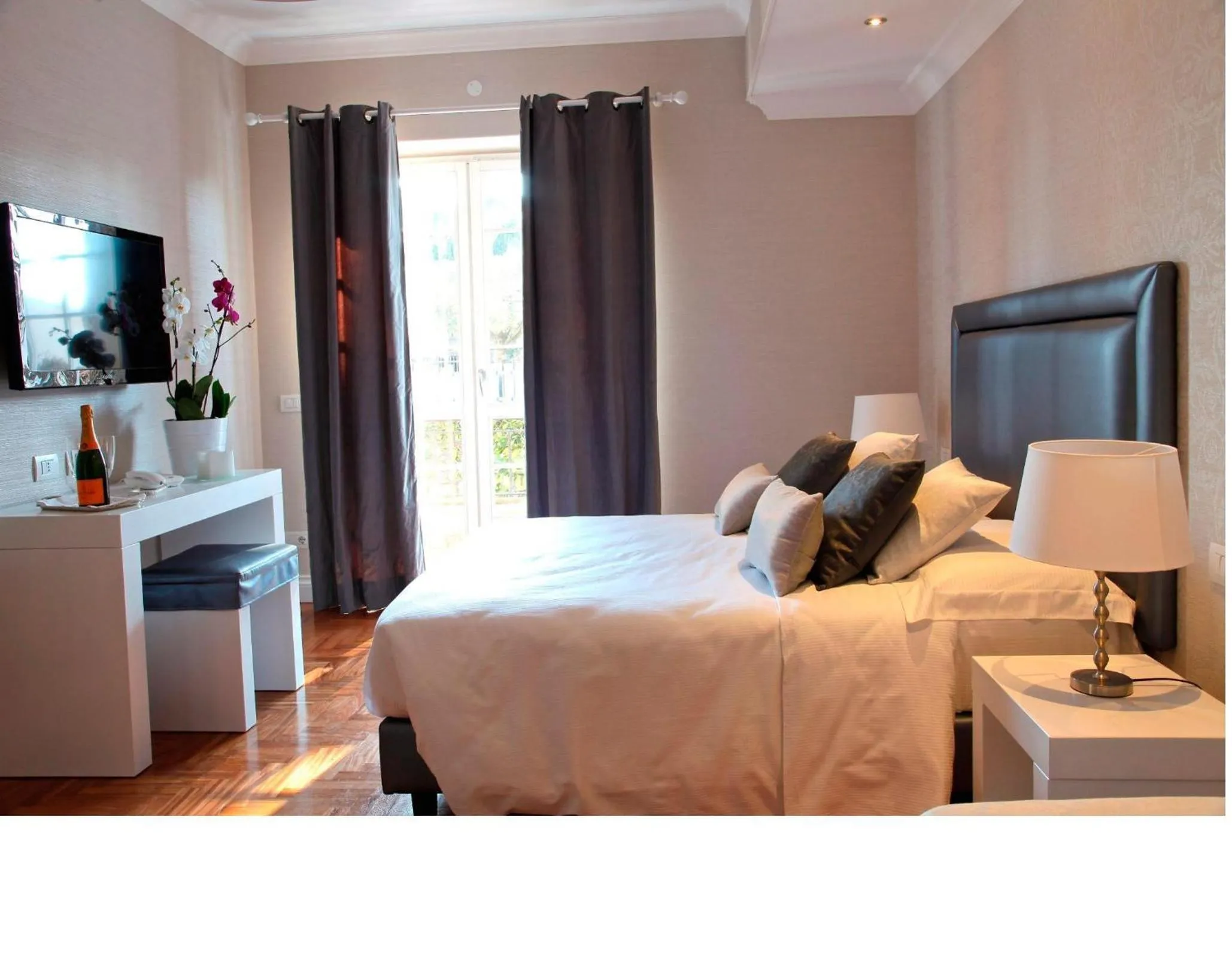 TV and multimedia, Bed in La Villetta Suite