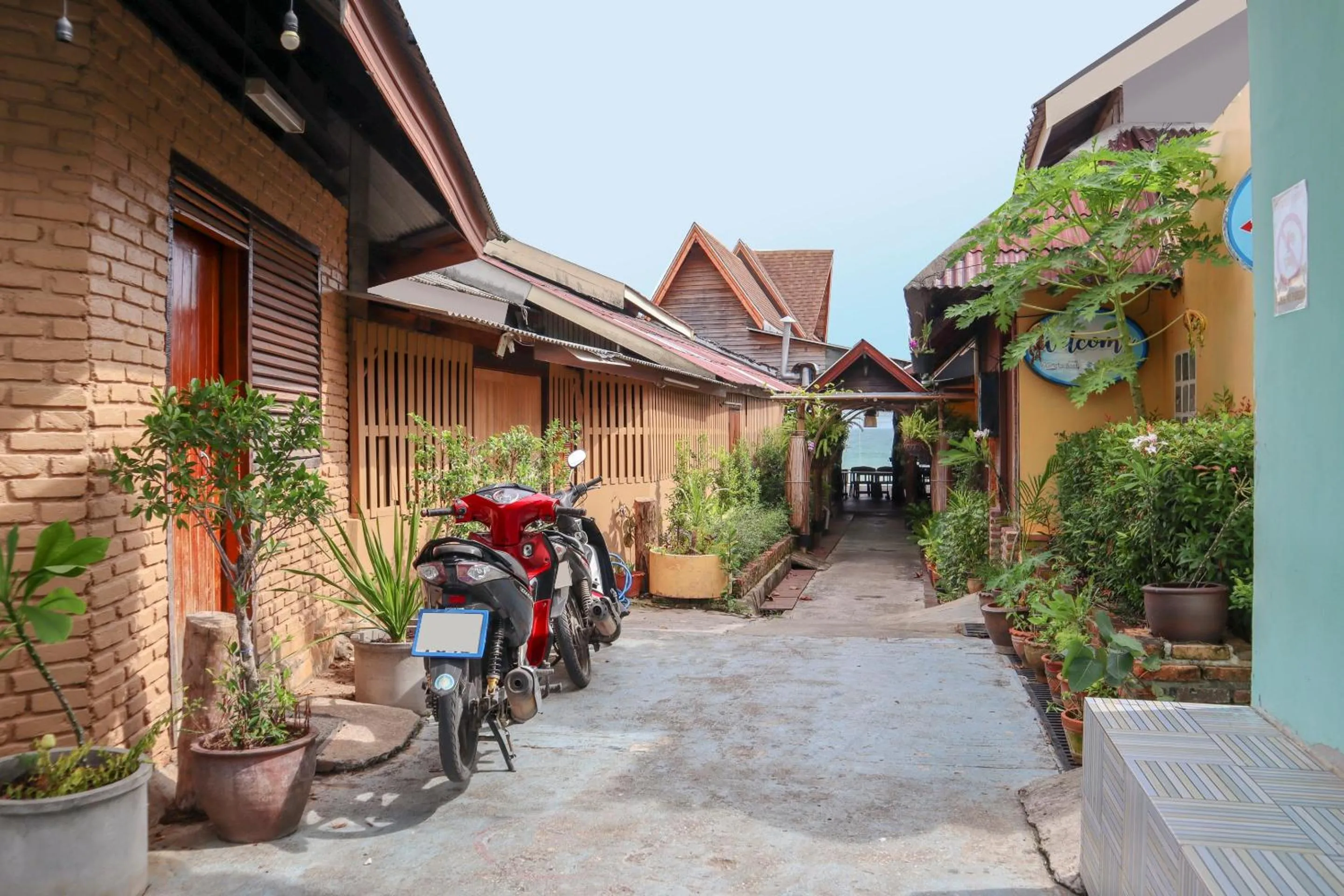 Other, Property Building in OYO 681 Paradise Hotel