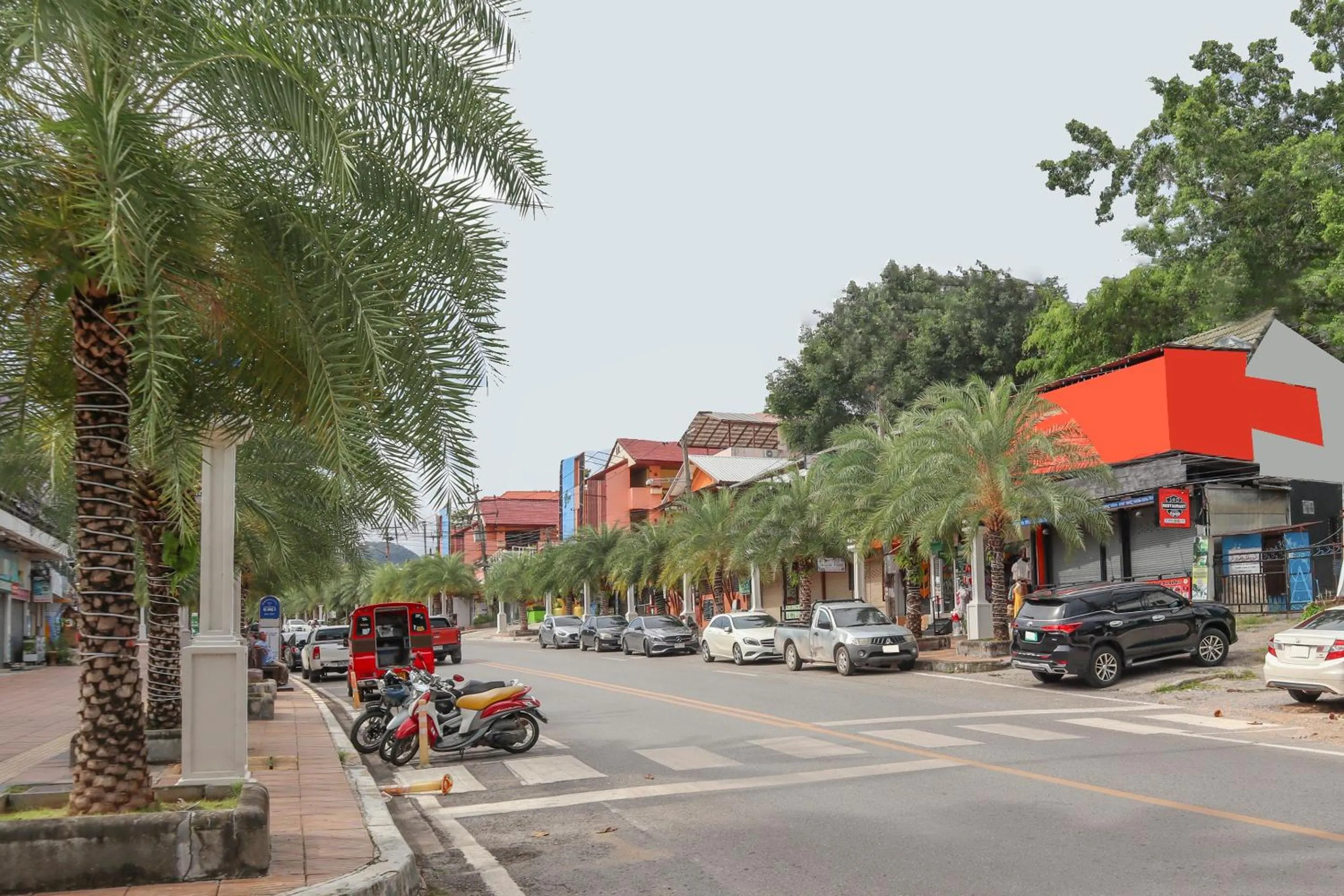 Facade/entrance in OYO 681 Paradise Hotel