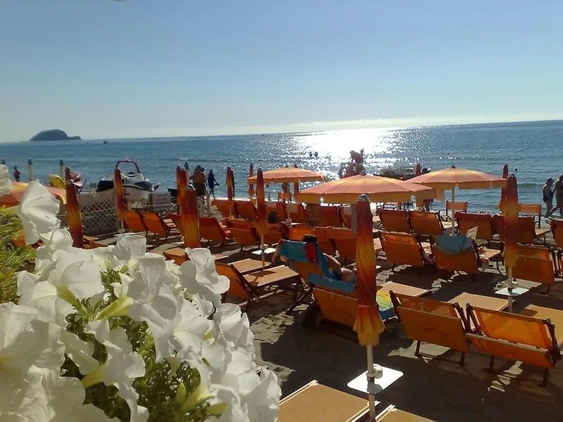 Beach in Hotel Gabbiano
