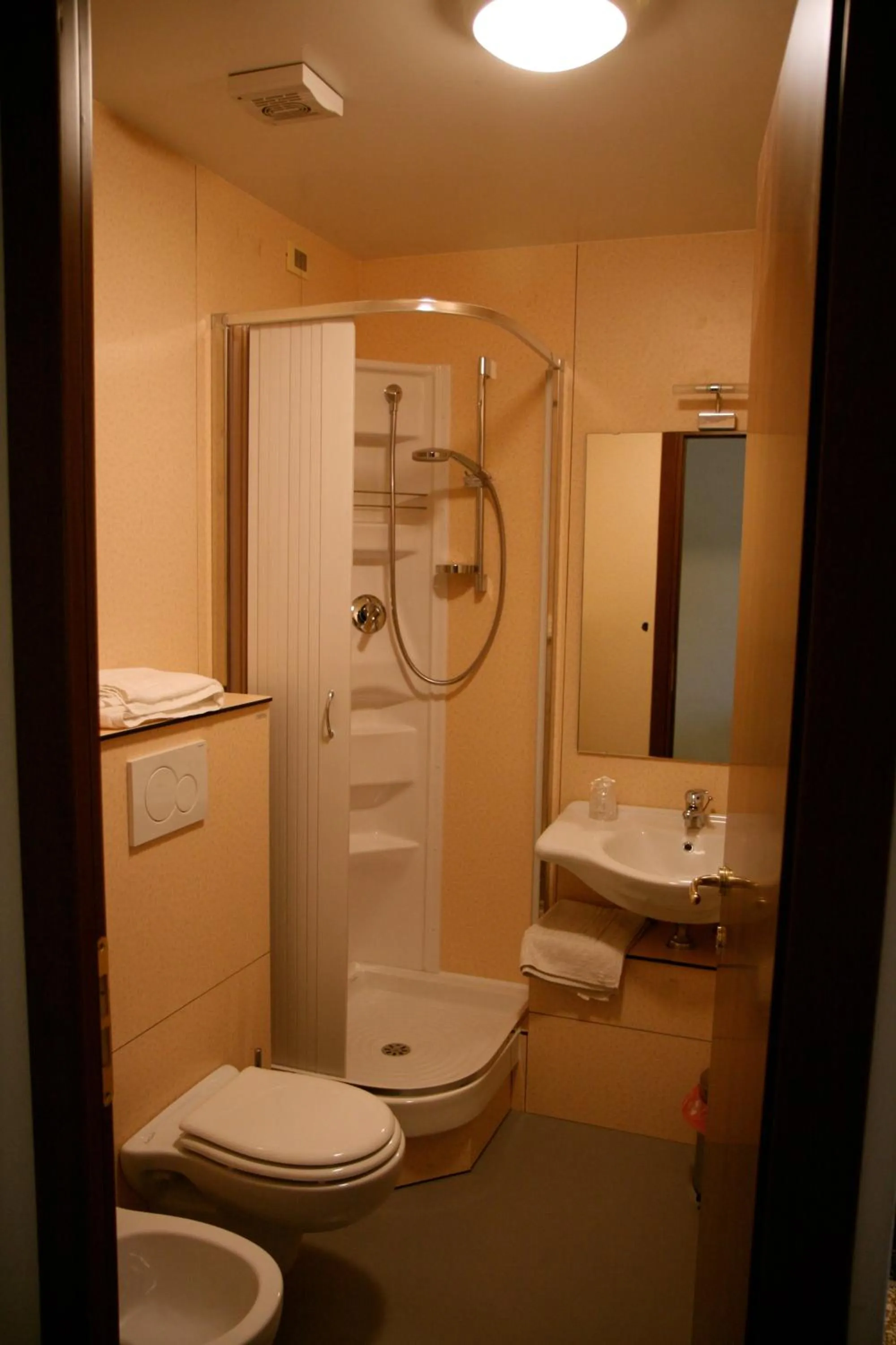 Bathroom in Hotel Gabbiano