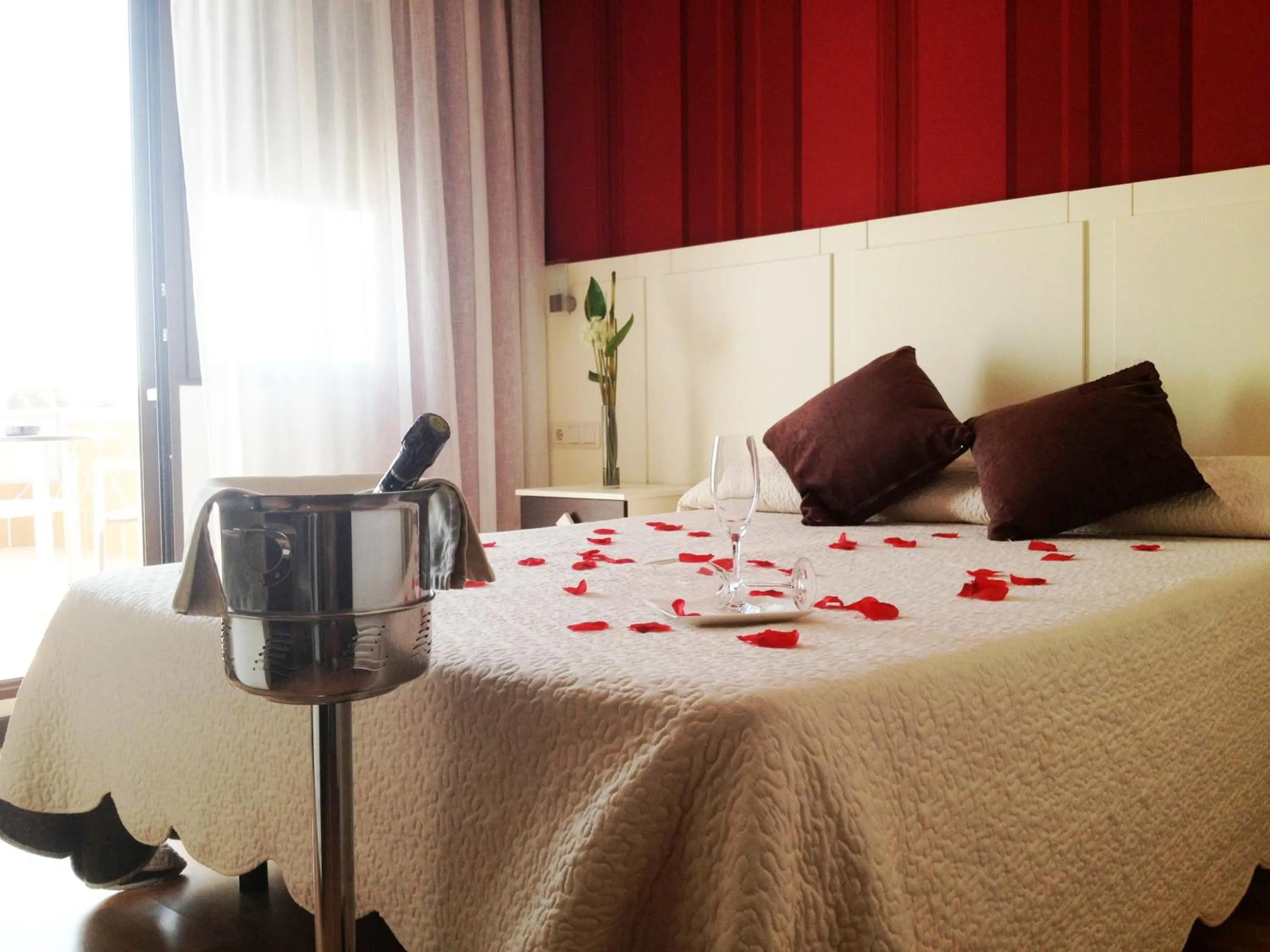 Bed in Hotel La Bastida Toledo