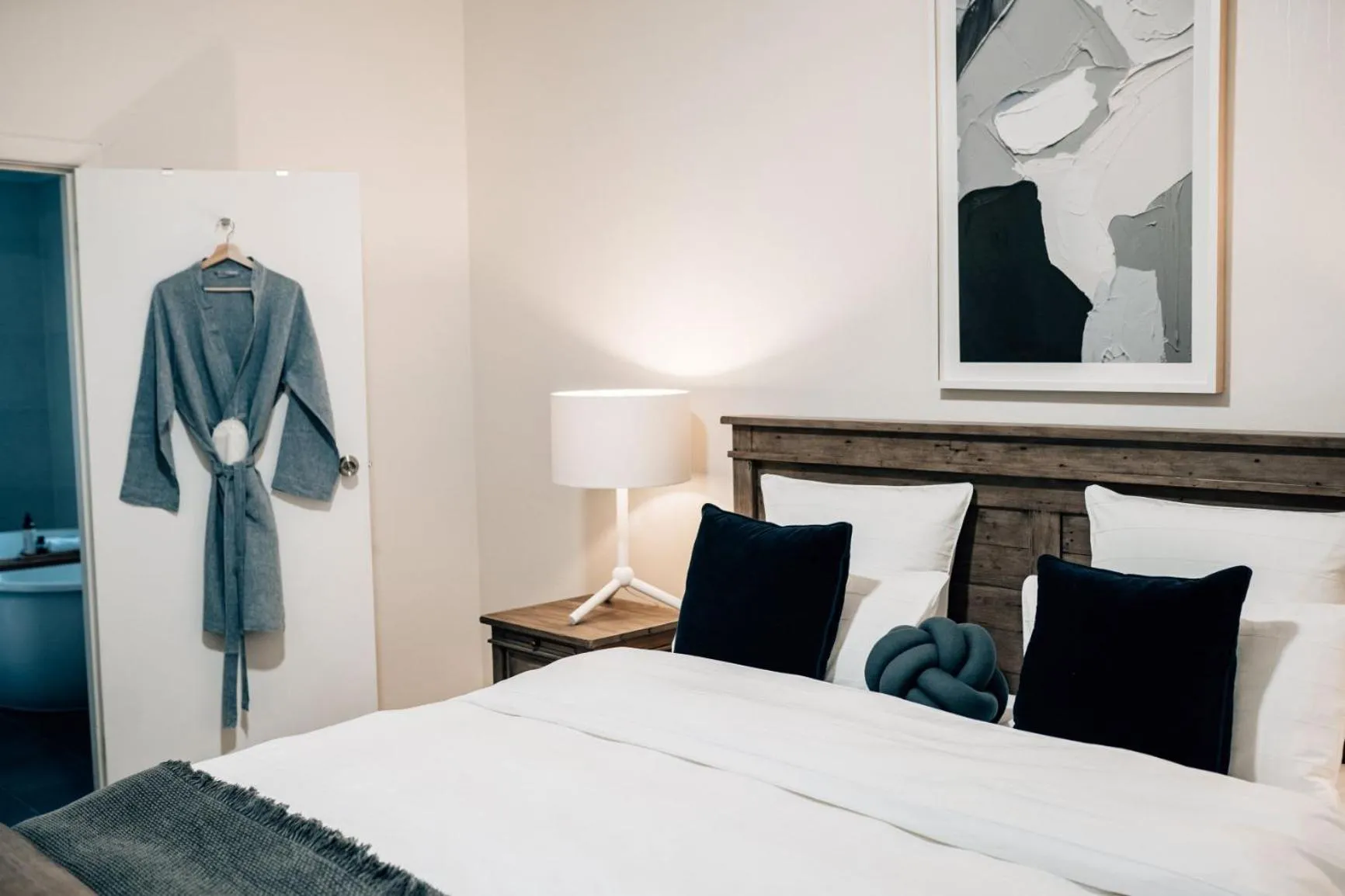 Bedroom in Tomfoolery Winemaker's Cottage Barossa Valley