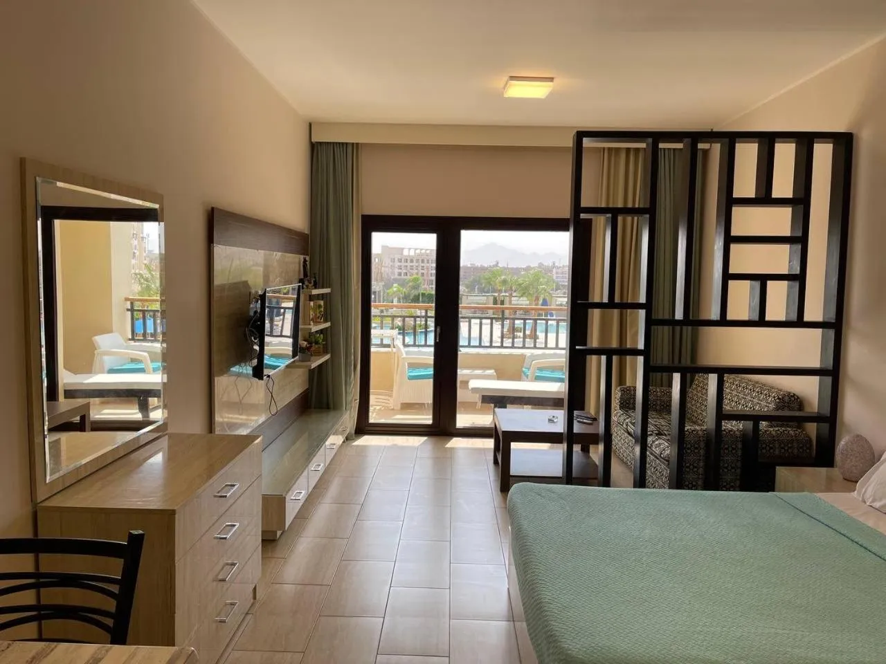 Bed in AlDau Heights Apartments