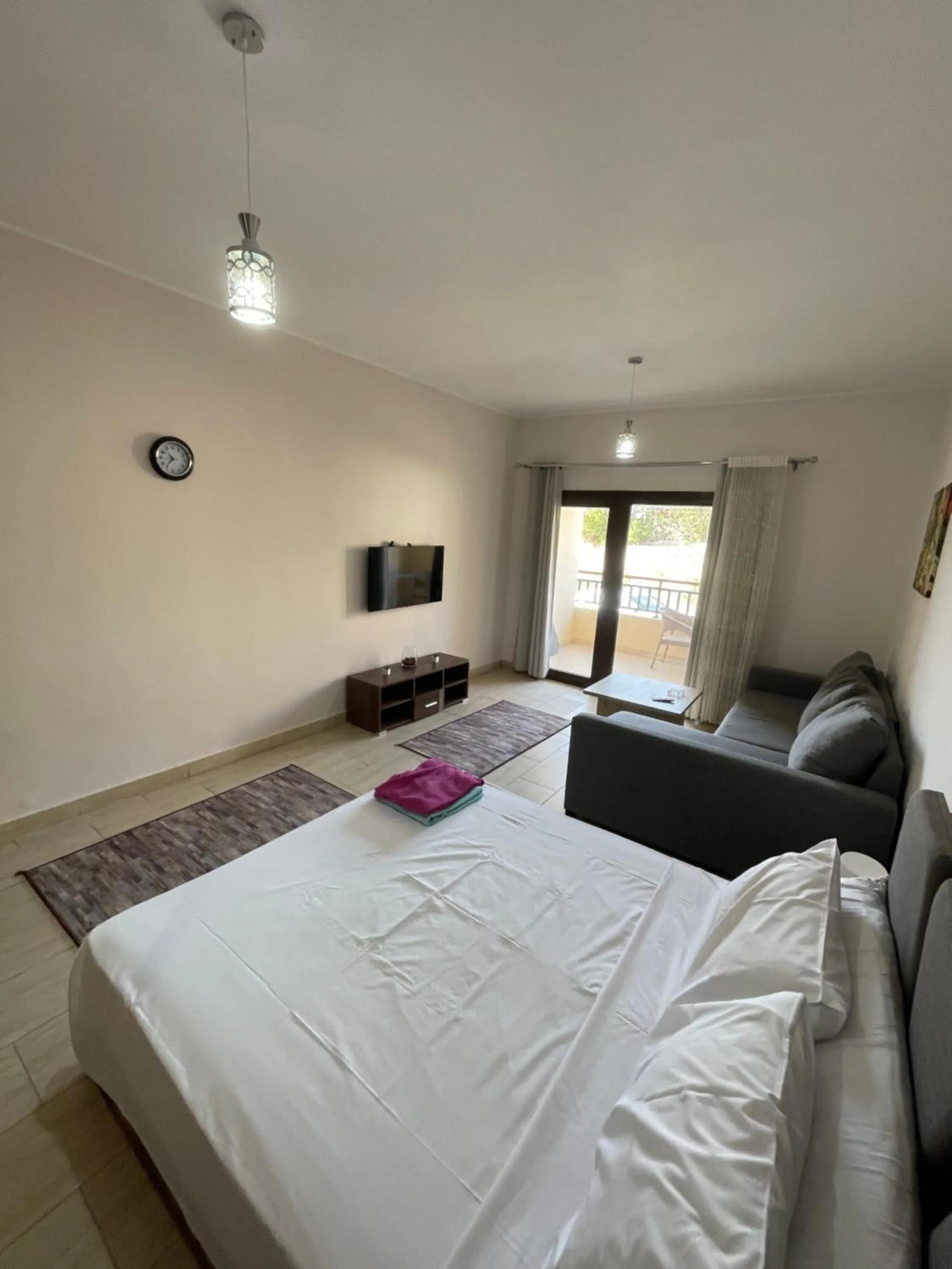 Bed in AlDau Heights Apartments