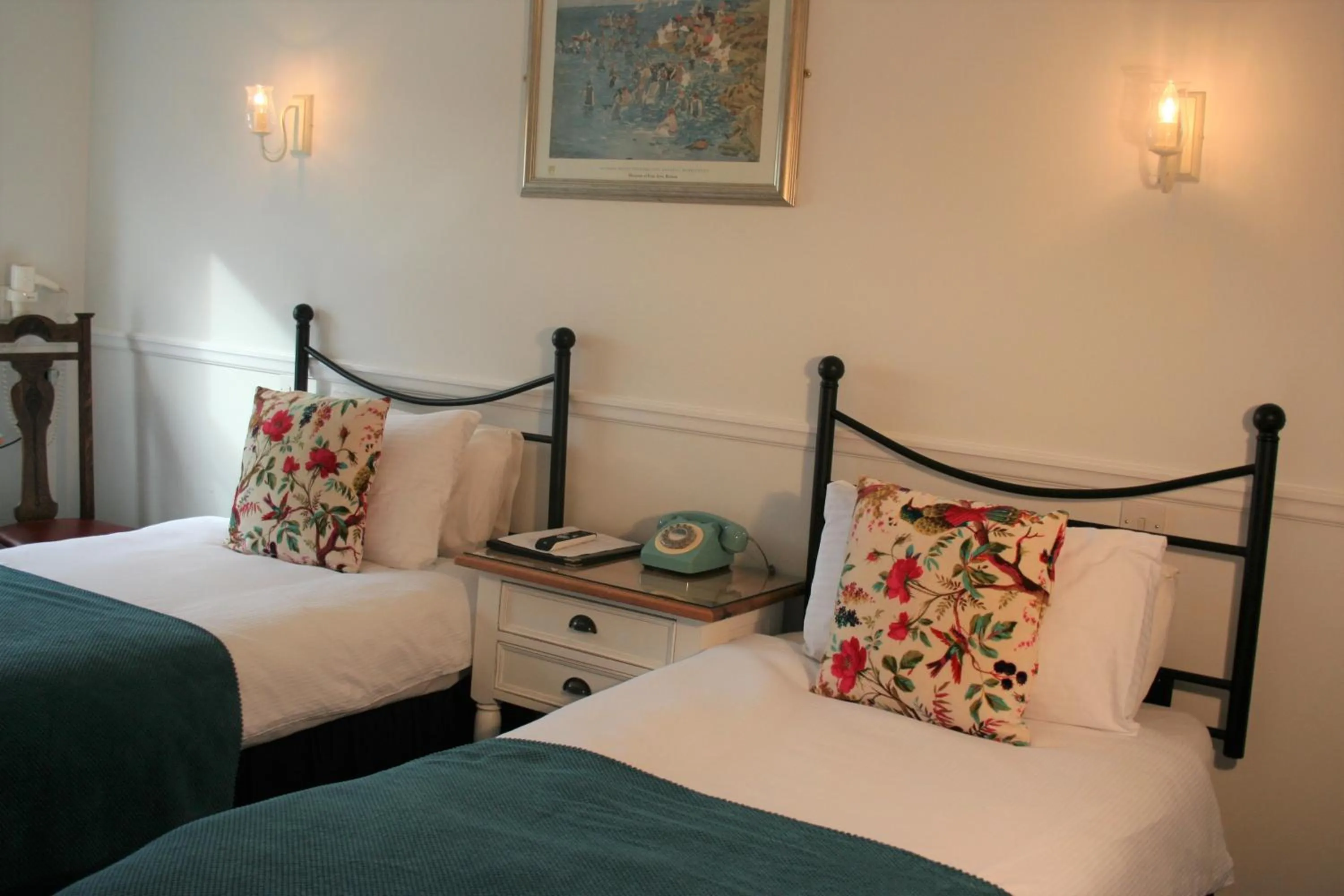 Bedroom, Bed in The Telstar