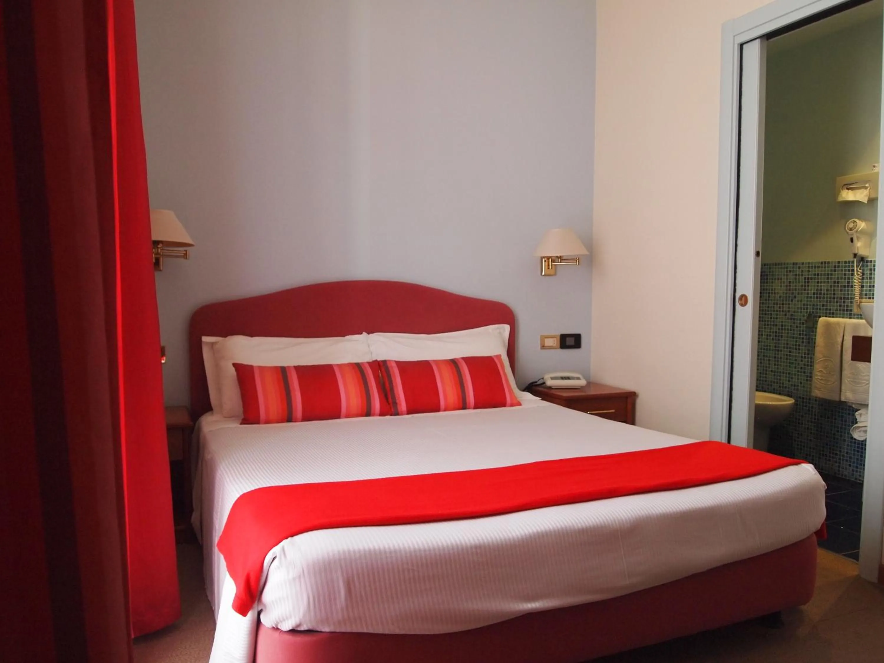 Bedroom, Bed in Piccolo Hotel