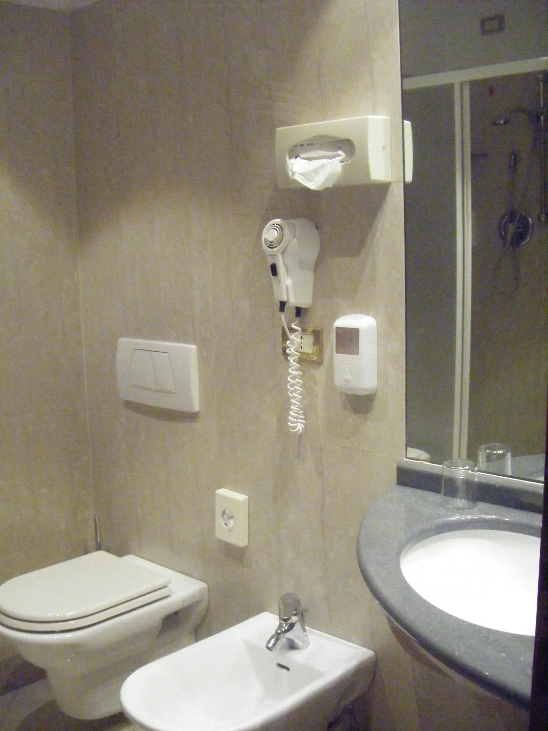 Bathroom in Piccolo Hotel